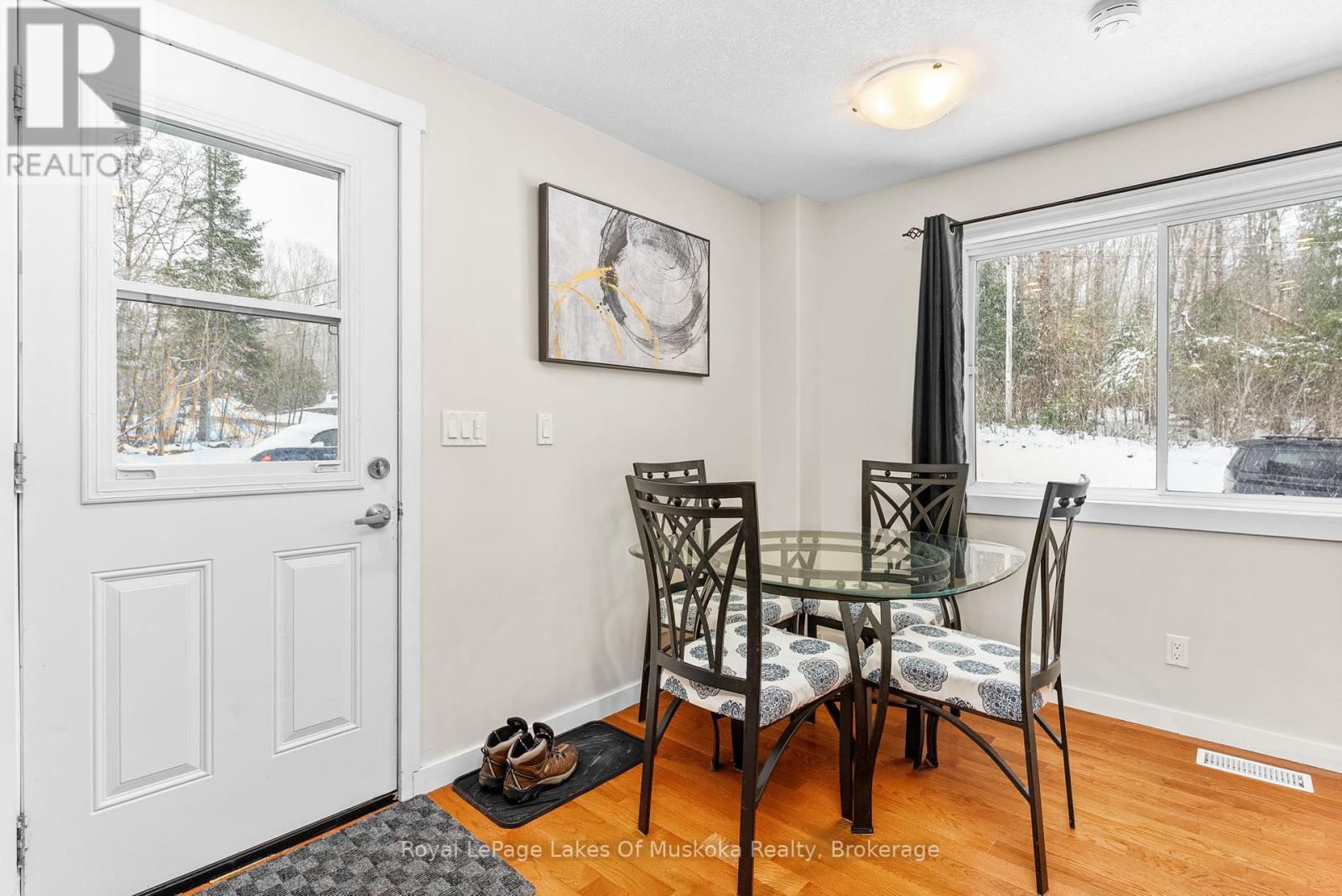 












87 FERGUSON ROAD E

,
Armour,




Ontario
P0A1C0

