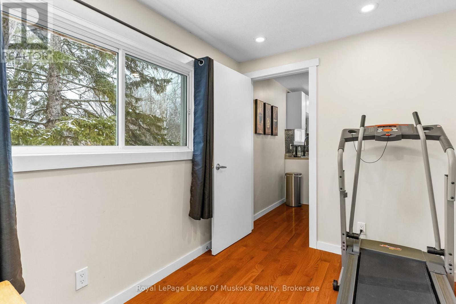












87 FERGUSON ROAD E

,
Armour,




Ontario
P0A1C0

