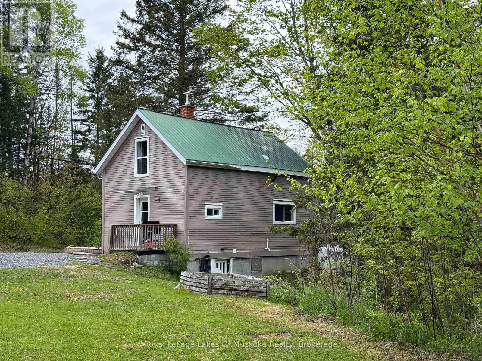 












87 FERGUSON ROAD E

,
Armour,




Ontario
P0A1C0

