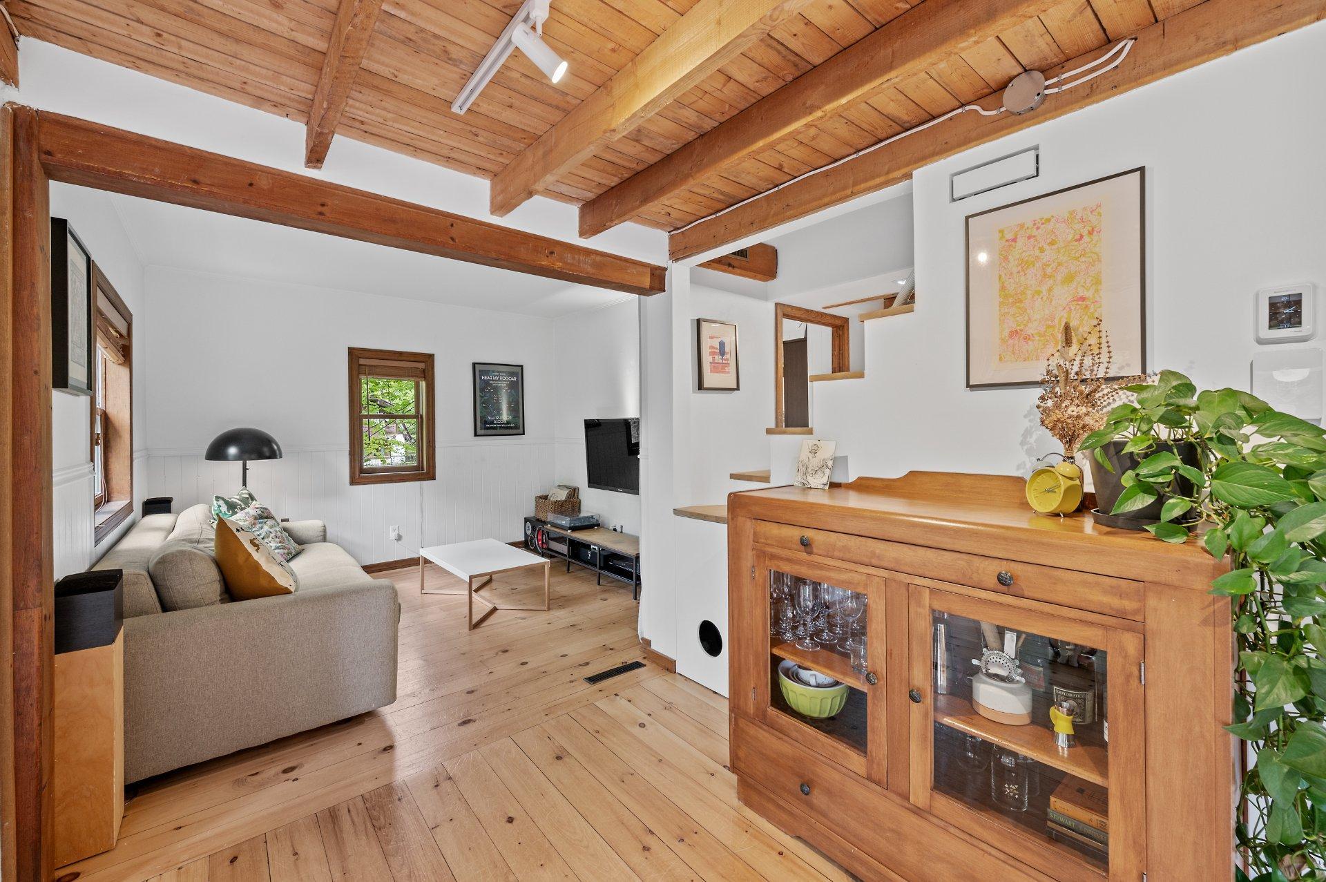 









26


Ch. des Épinettes

,
Sainte-Anne-des-Lacs,




QC
J0R1B0

