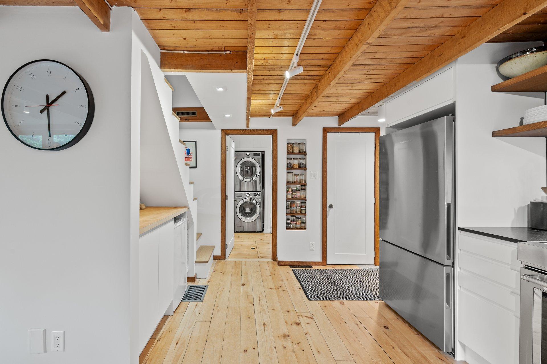 









26


Ch. des Épinettes

,
Sainte-Anne-des-Lacs,




QC
J0R1B0


