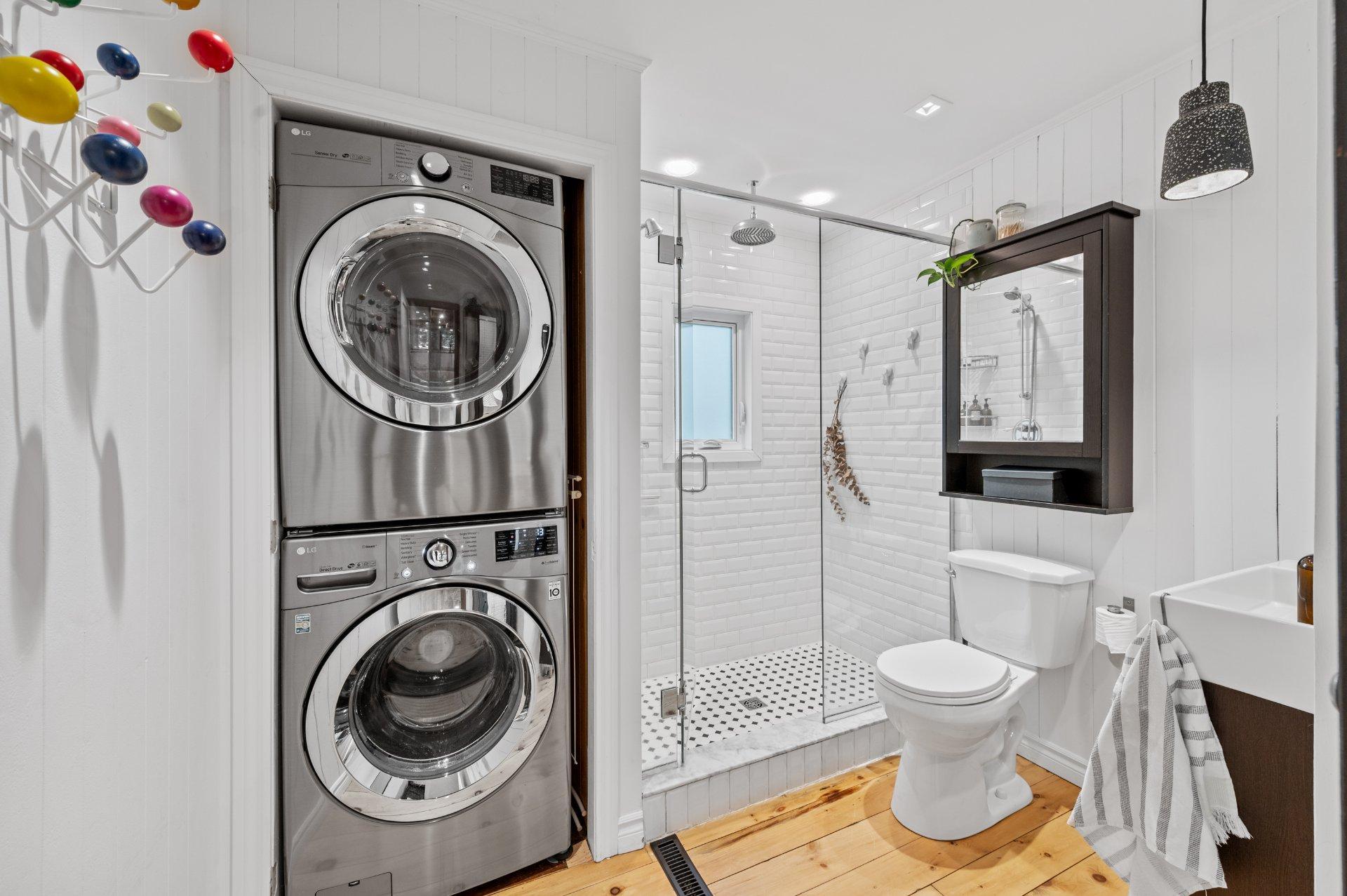 









26


Ch. des Épinettes

,
Sainte-Anne-des-Lacs,




QC
J0R1B0

