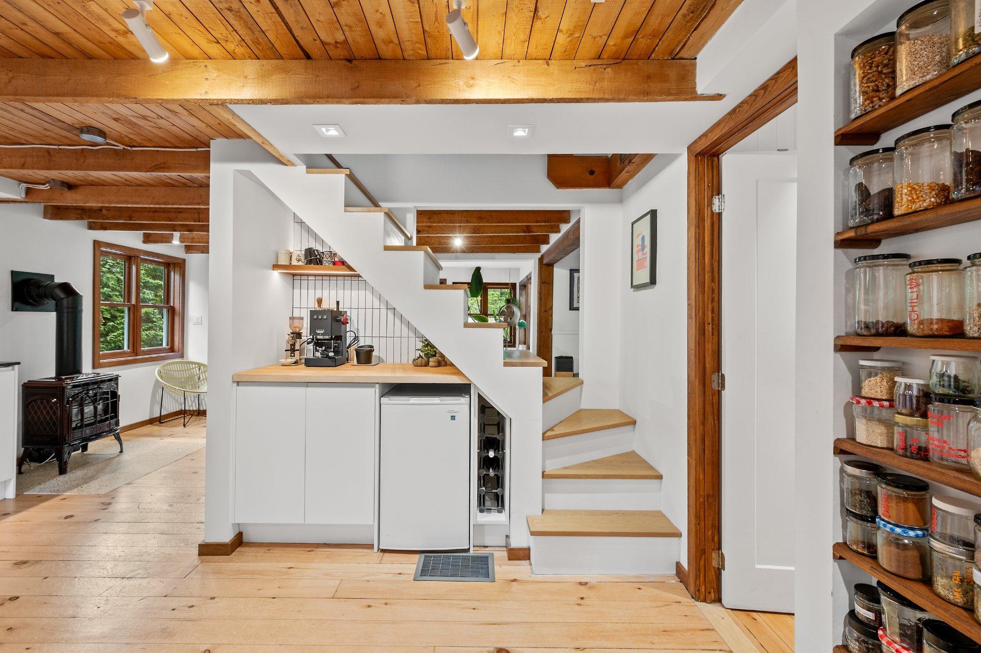 









26


Ch. des Épinettes

,
Sainte-Anne-des-Lacs,




QC
J0R1B0

