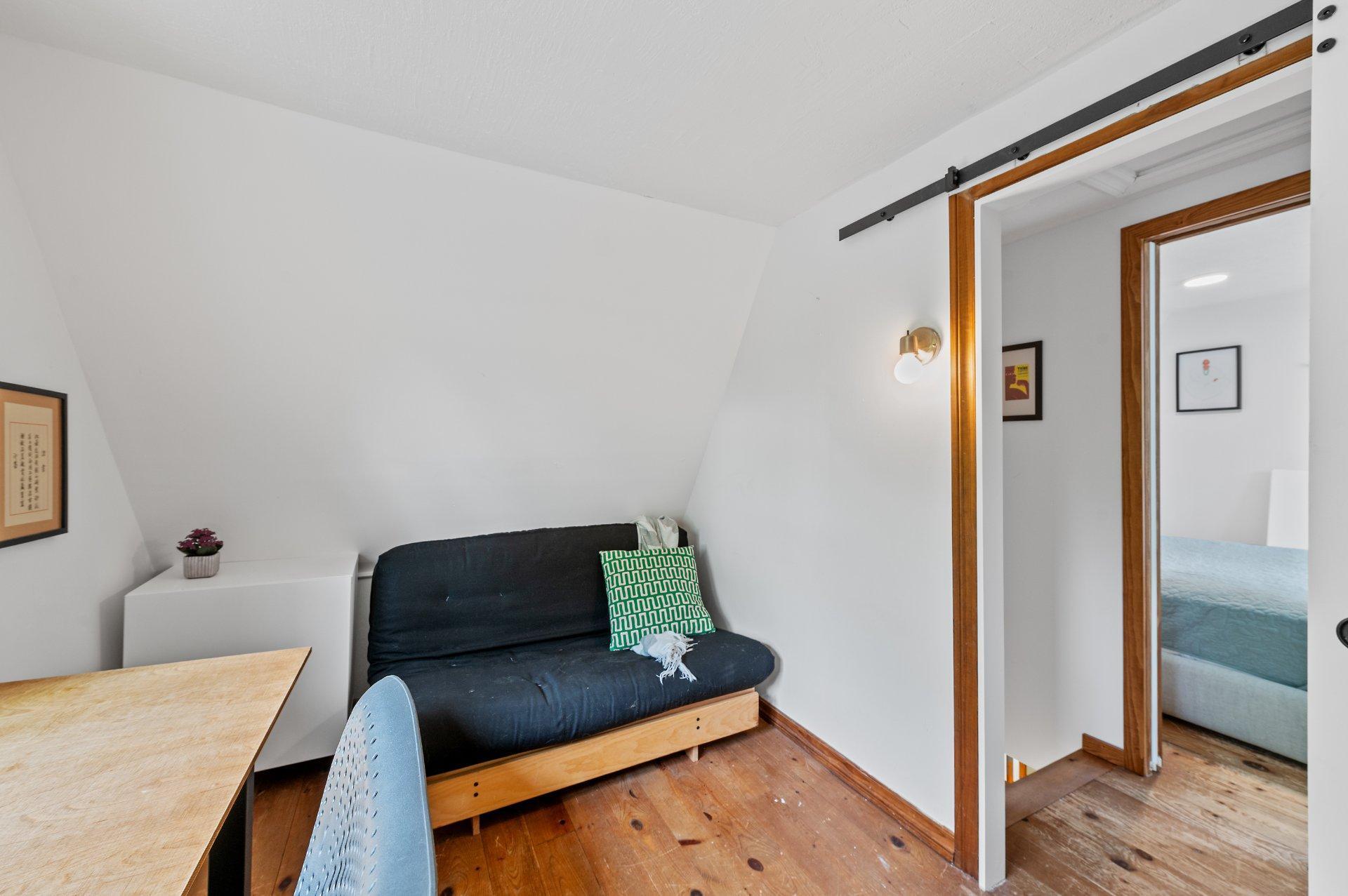 









26


Ch. des Épinettes

,
Sainte-Anne-des-Lacs,




QC
J0R1B0

