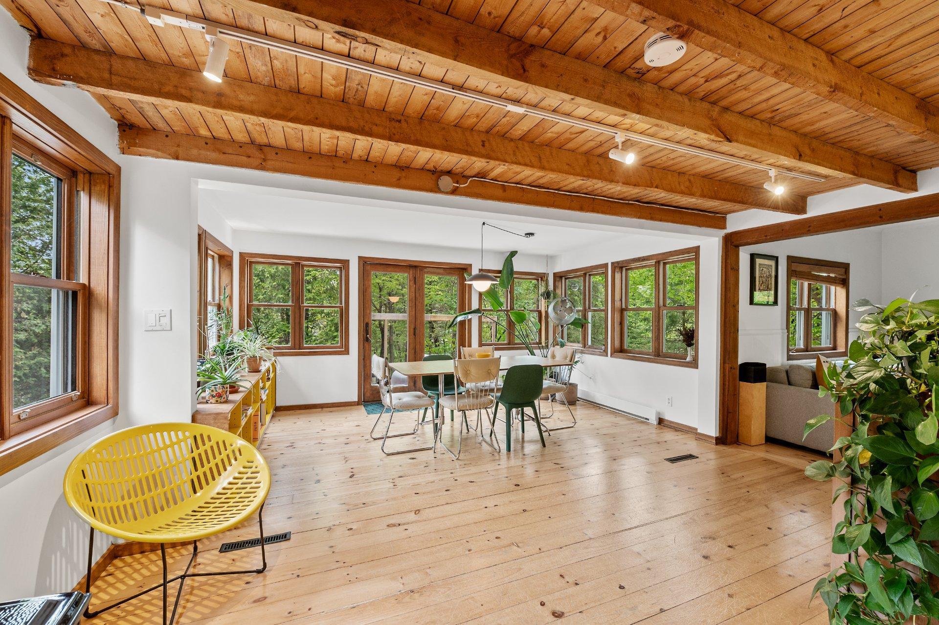 









26


Ch. des Épinettes

,
Sainte-Anne-des-Lacs,




QC
J0R1B0

