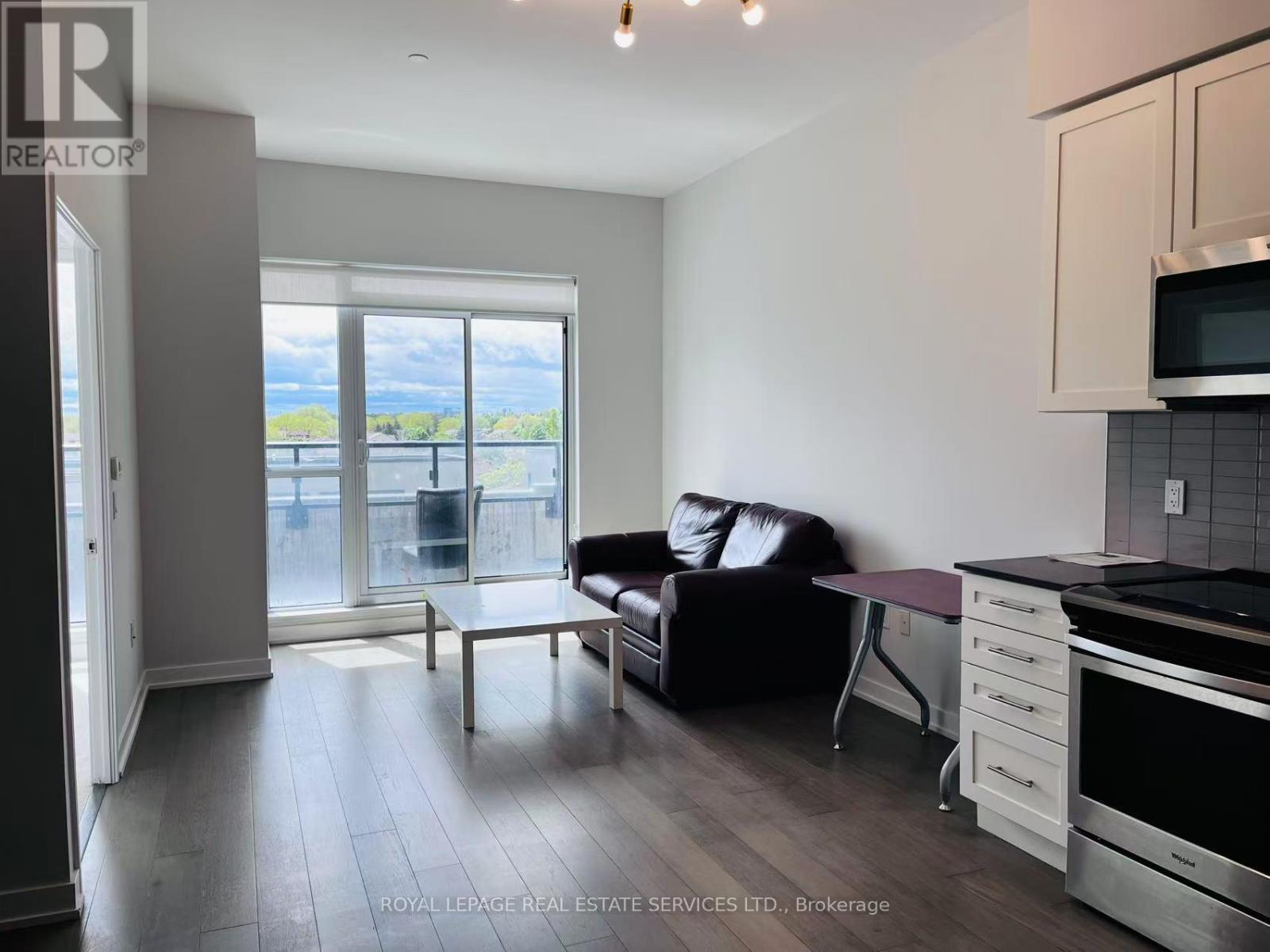 












527 - 4085 PARKSIDE VILLAGE DRIVE

,
Mississauga,




Ontario
L5B0K2

