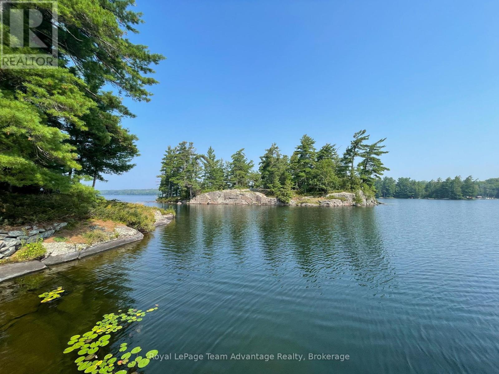 












19 - 1 CRANE WALKER ROAD

,
The Archipelago (Archipelago South),




Ontario
P2A0B7

