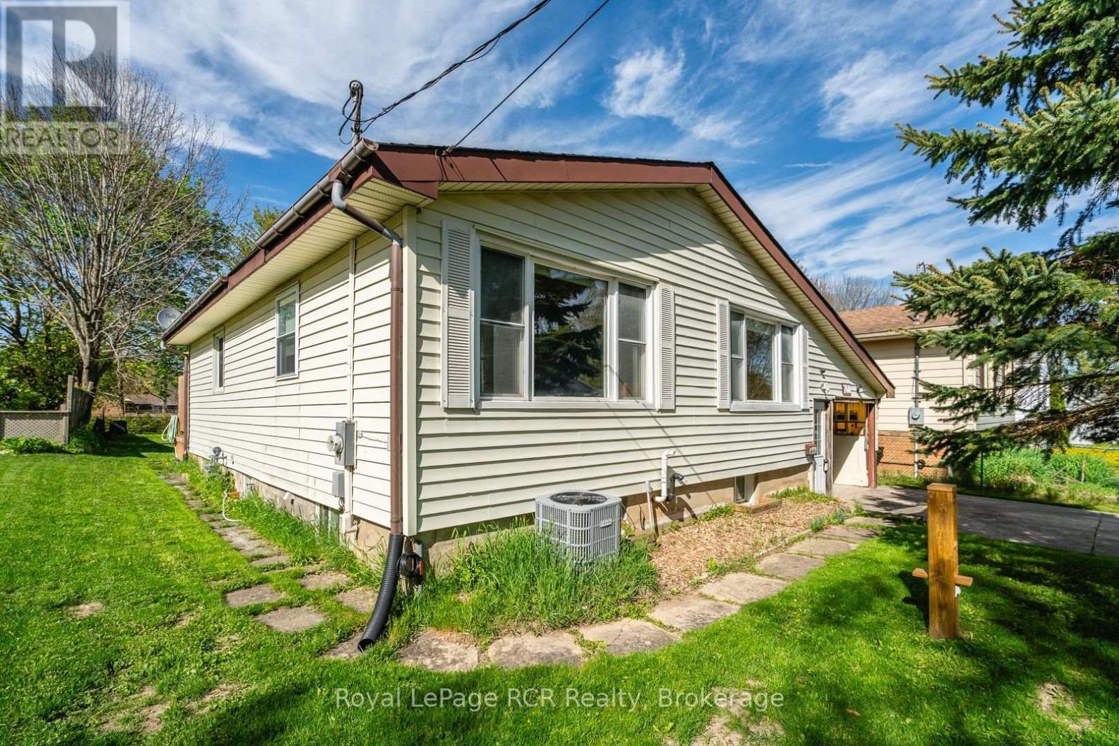 












760 26TH STREET W

,
Owen Sound,




Ontario
N4K4J3

