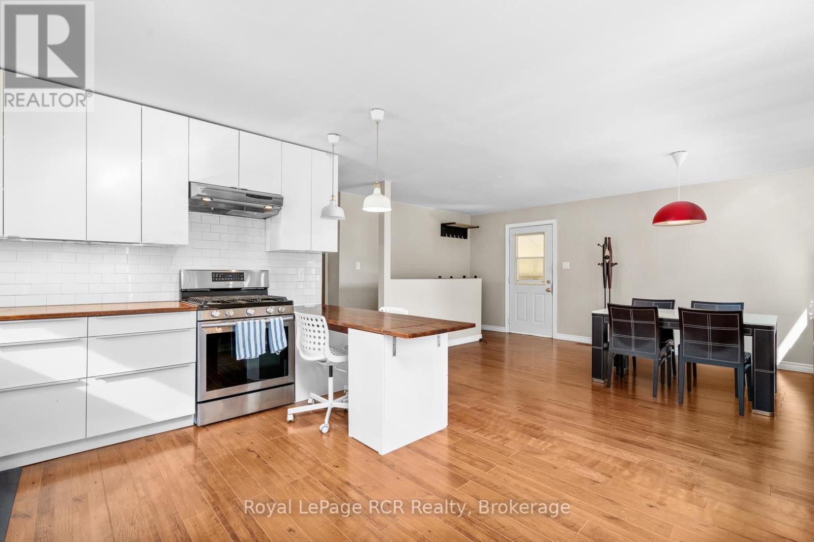 












760 26TH STREET W

,
Owen Sound,




Ontario
N4K4J3

