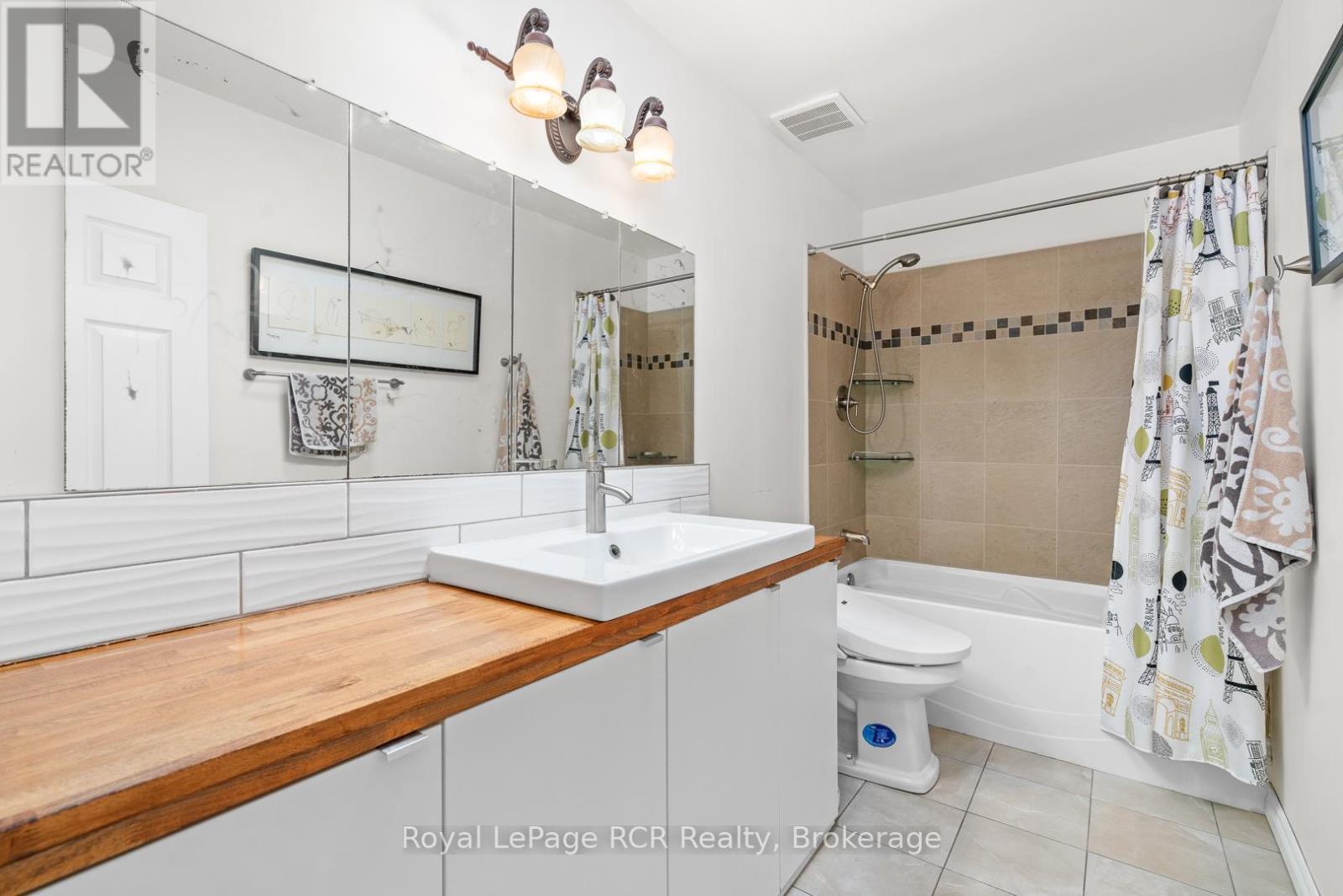 












760 26TH STREET W

,
Owen Sound,




Ontario
N4K4J3

