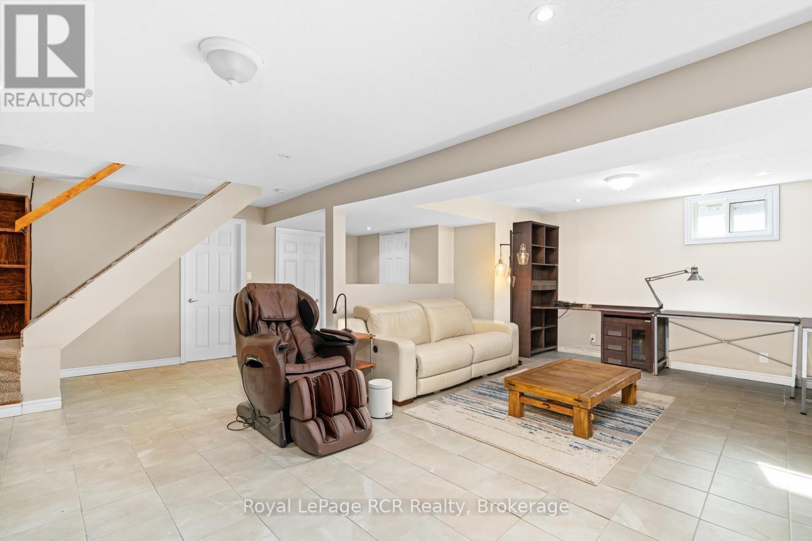 












760 26TH STREET W

,
Owen Sound,




Ontario
N4K4J3

