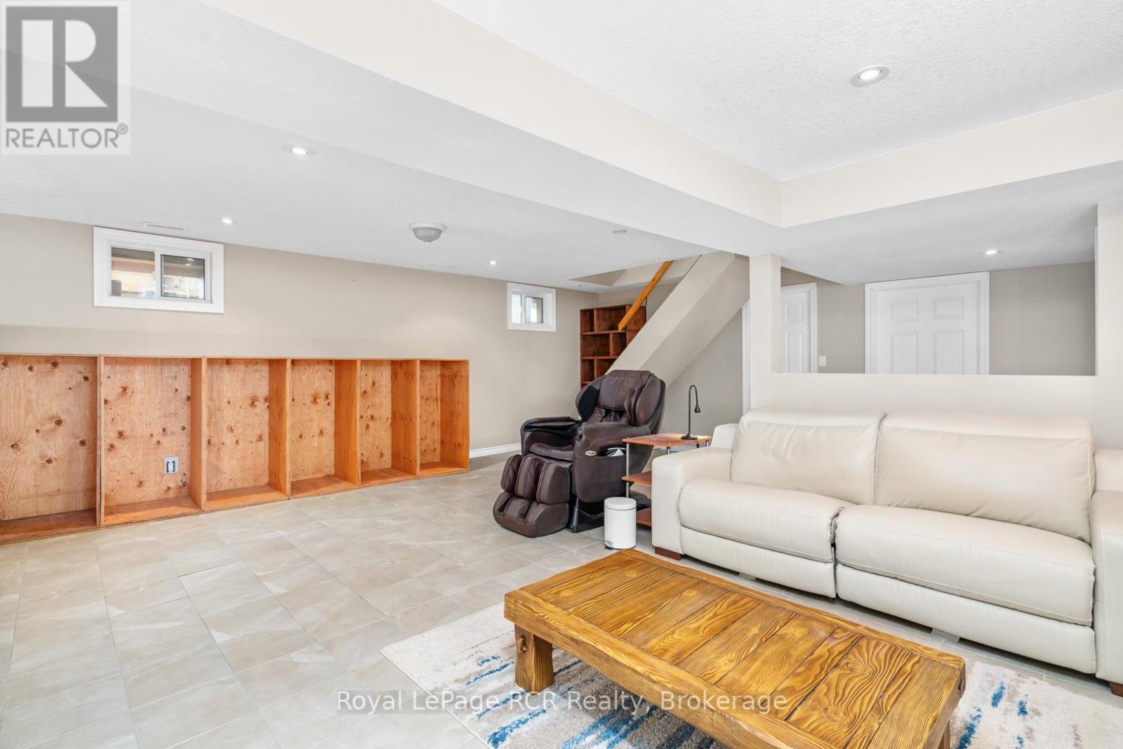 












760 26TH STREET W

,
Owen Sound,




Ontario
N4K4J3

