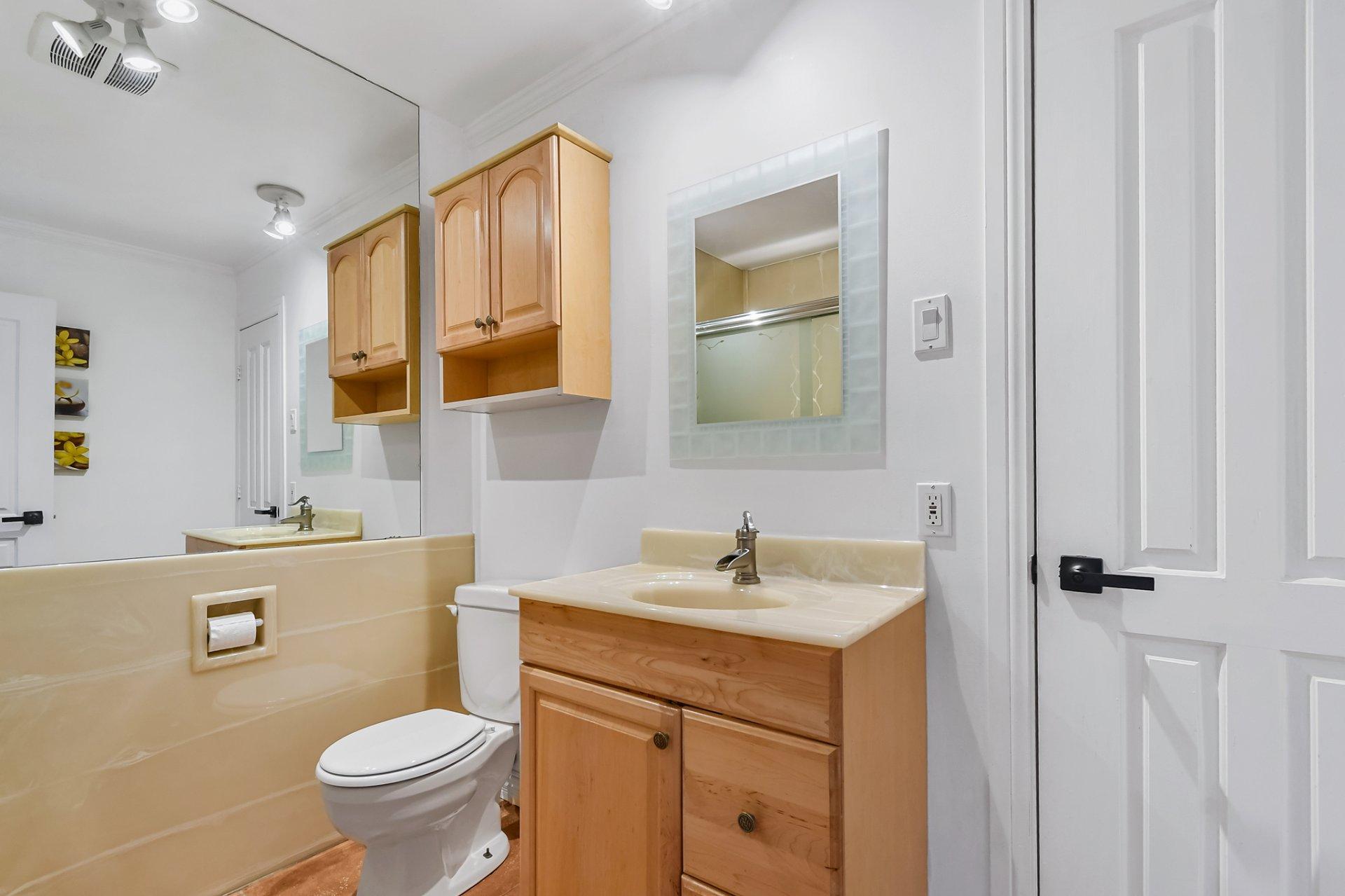 









2578


Rue Montpellier

,
Mascouche,




QC
J7K1C5


