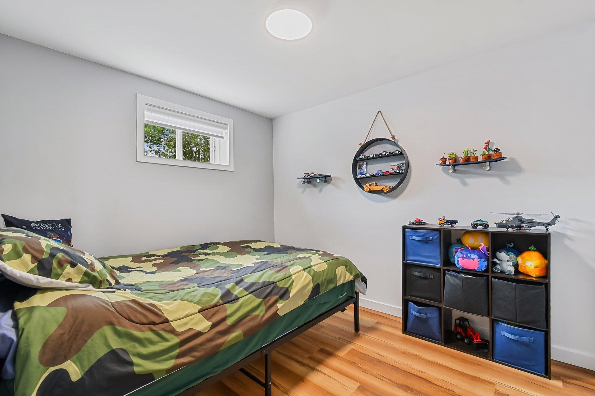 









2578


Rue Montpellier

,
Mascouche,




QC
J7K1C5

