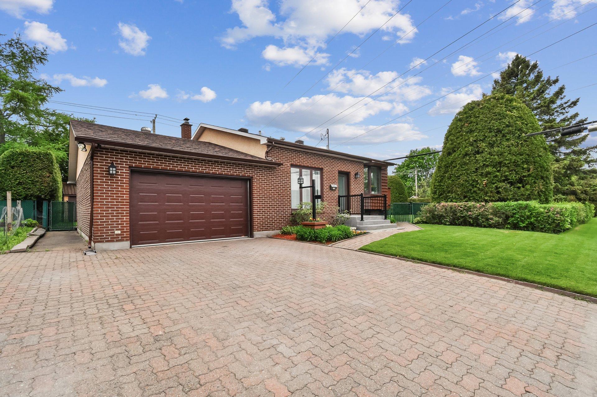 









2578


Rue Montpellier

,
Mascouche,




QC
J7K1C5

