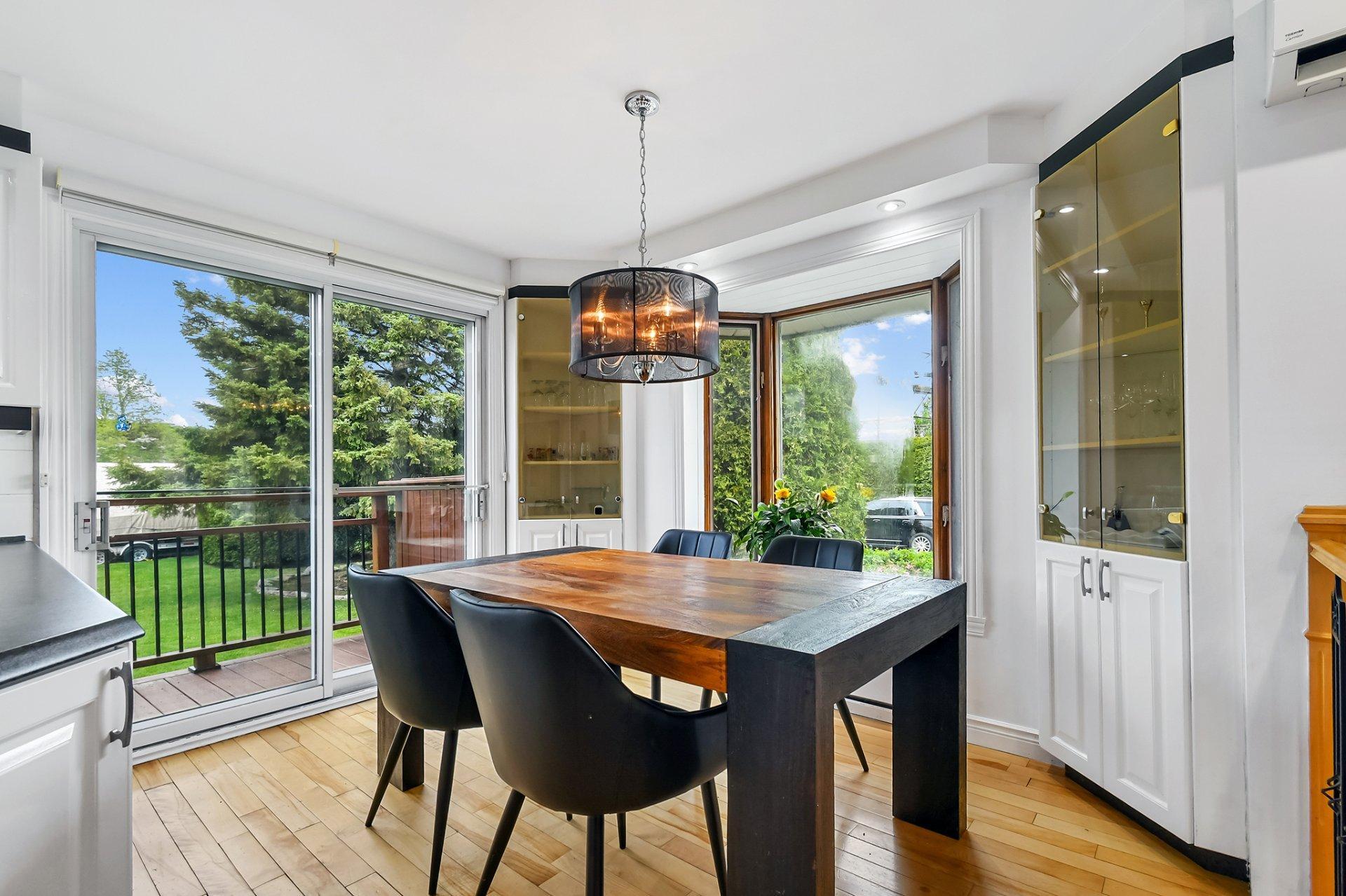 









2578


Rue Montpellier

,
Mascouche,




QC
J7K1C5

