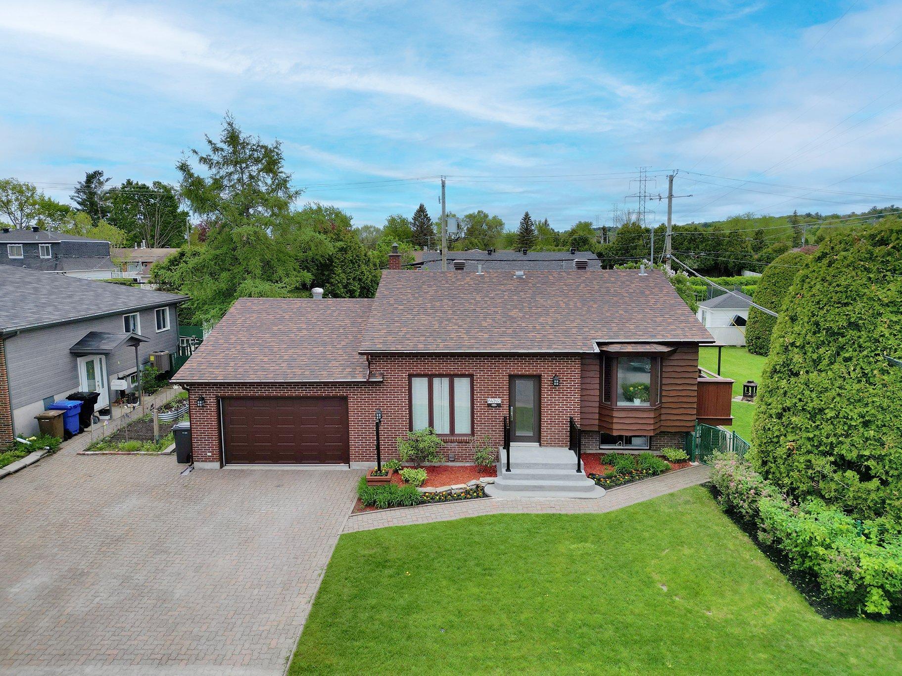 









2578


Rue Montpellier

,
Mascouche,




QC
J7K1C5

