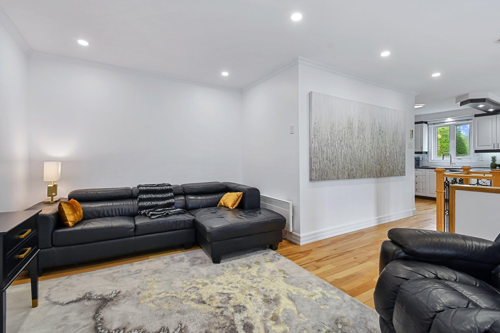 









2578


Rue Montpellier

,
Mascouche,




QC
J7K1C5

