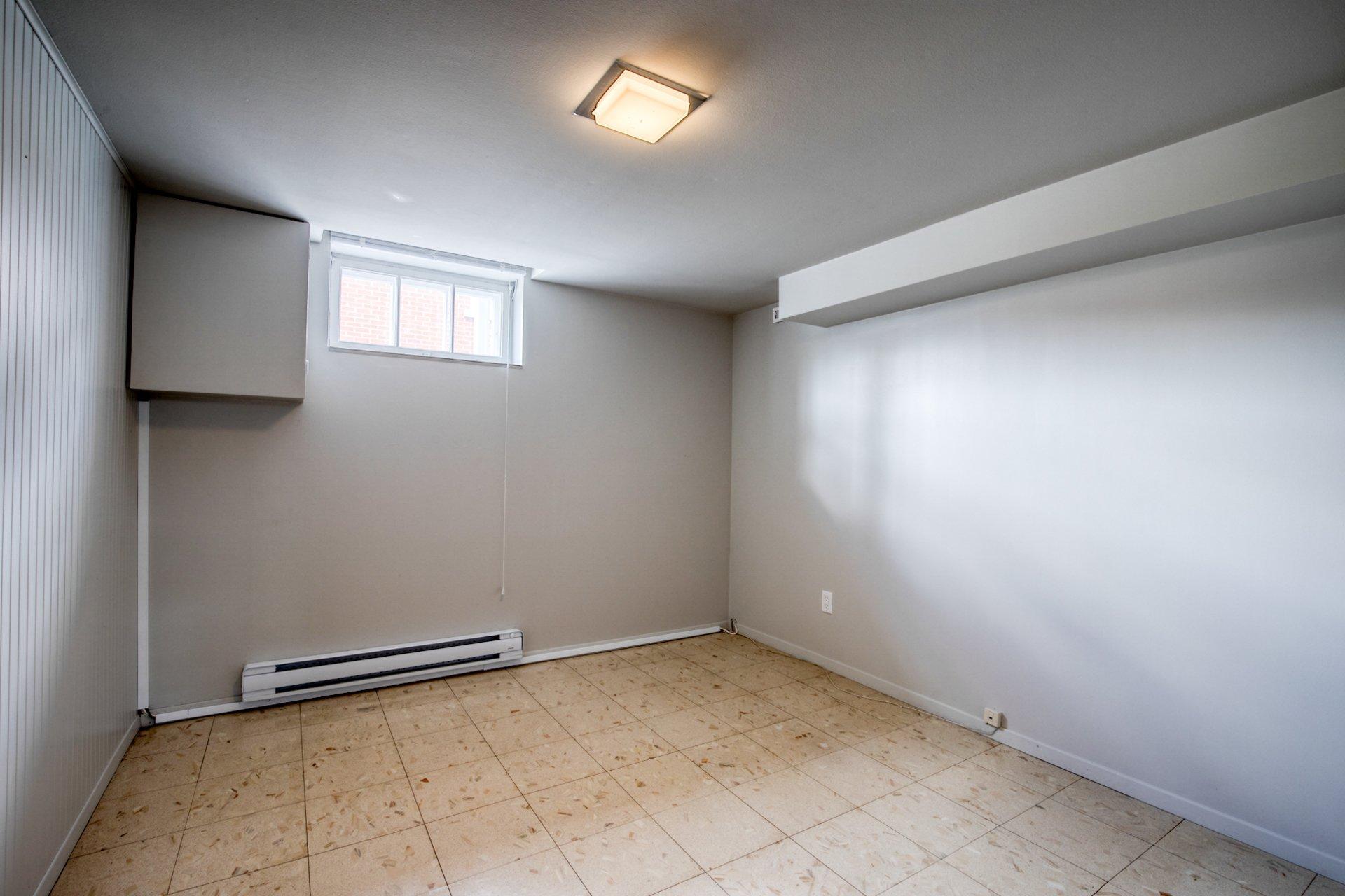 









16530


Av. Messier

,
Saint-Hyacinthe,




QC
J2T3H8

