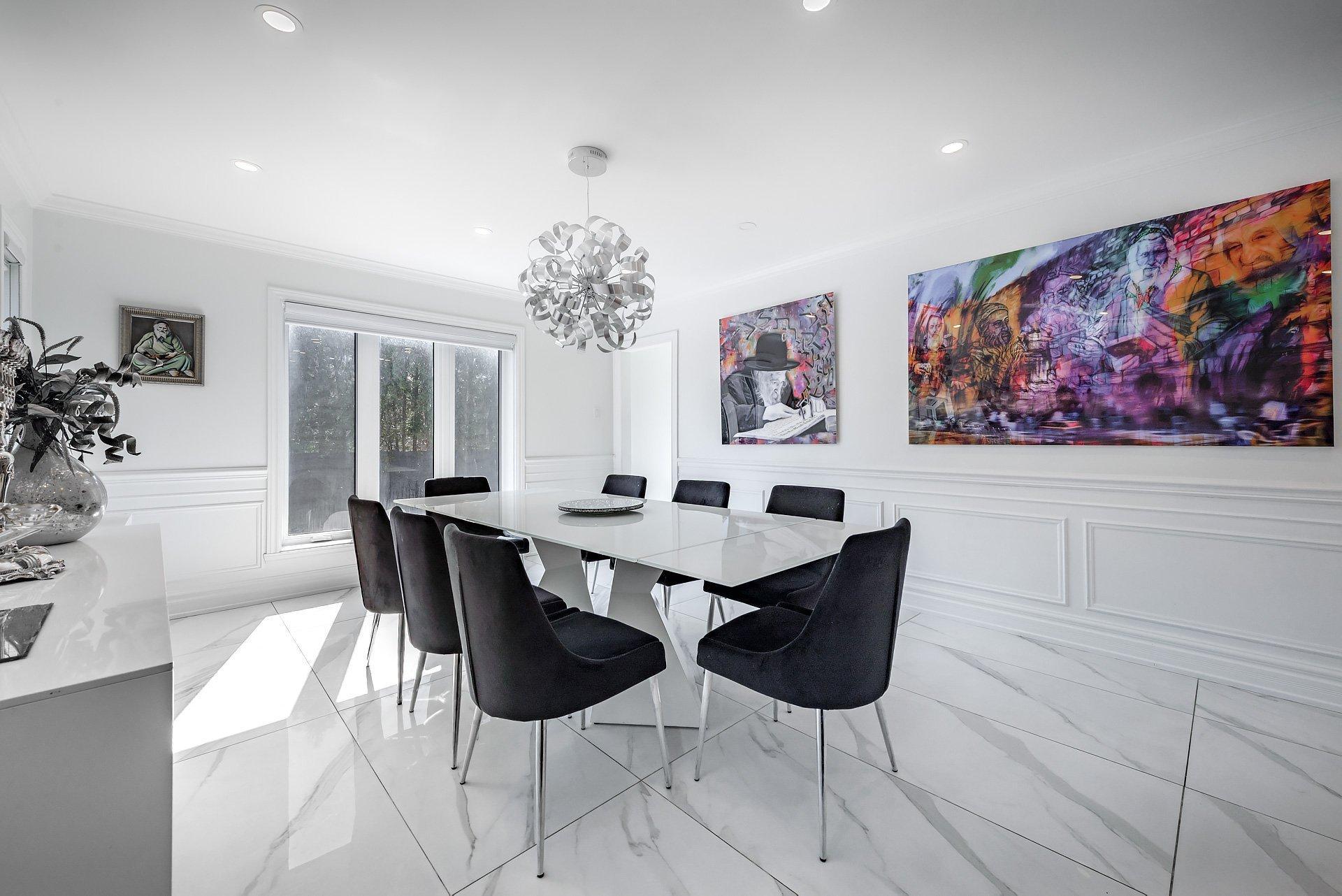 









5886


Av. Beethoven

,
Côte-Saint-Luc,




QC
H4W3C8

