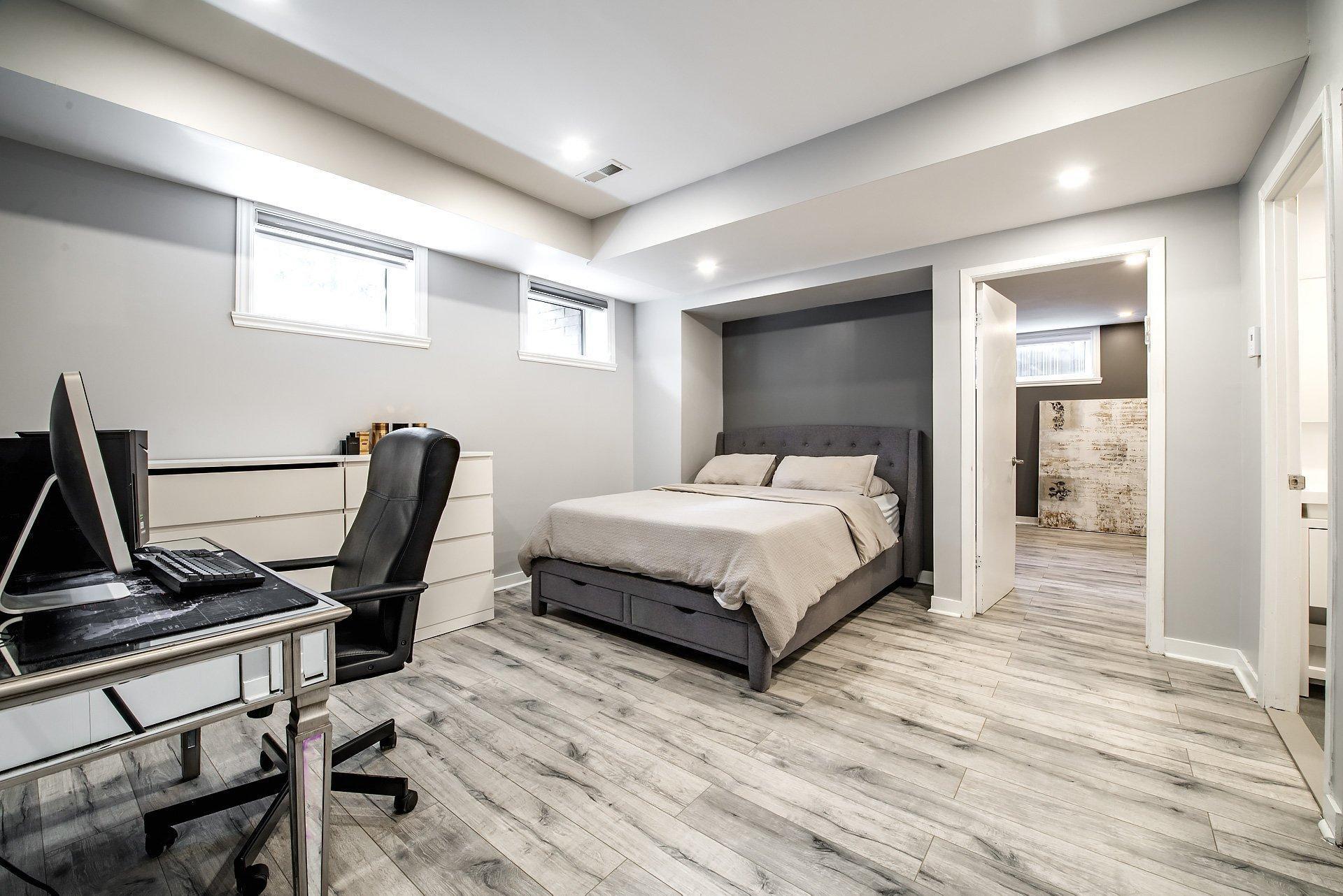









5886


Av. Beethoven

,
Côte-Saint-Luc,




QC
H4W3C8

