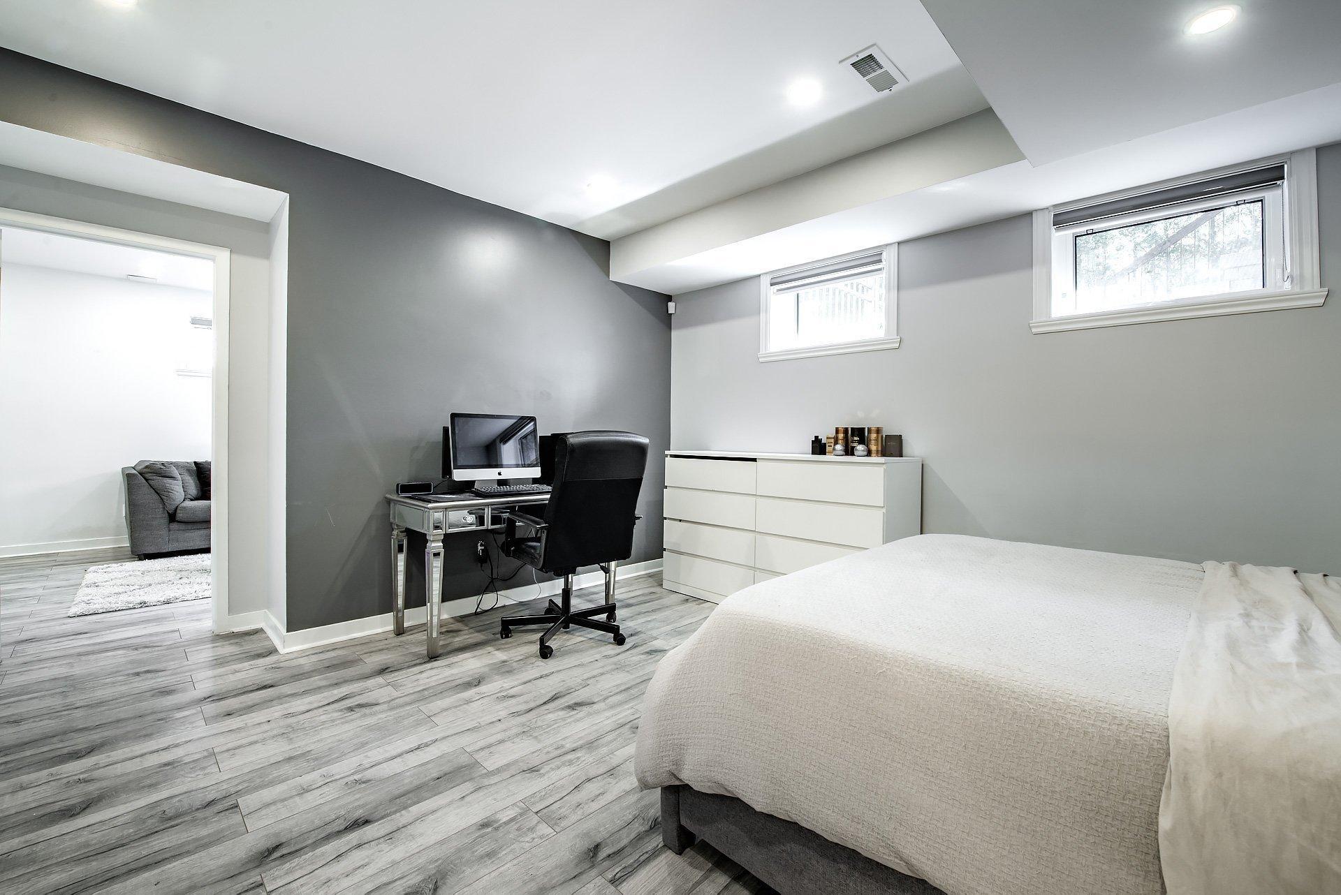 









5886


Av. Beethoven

,
Côte-Saint-Luc,




QC
H4W3C8

