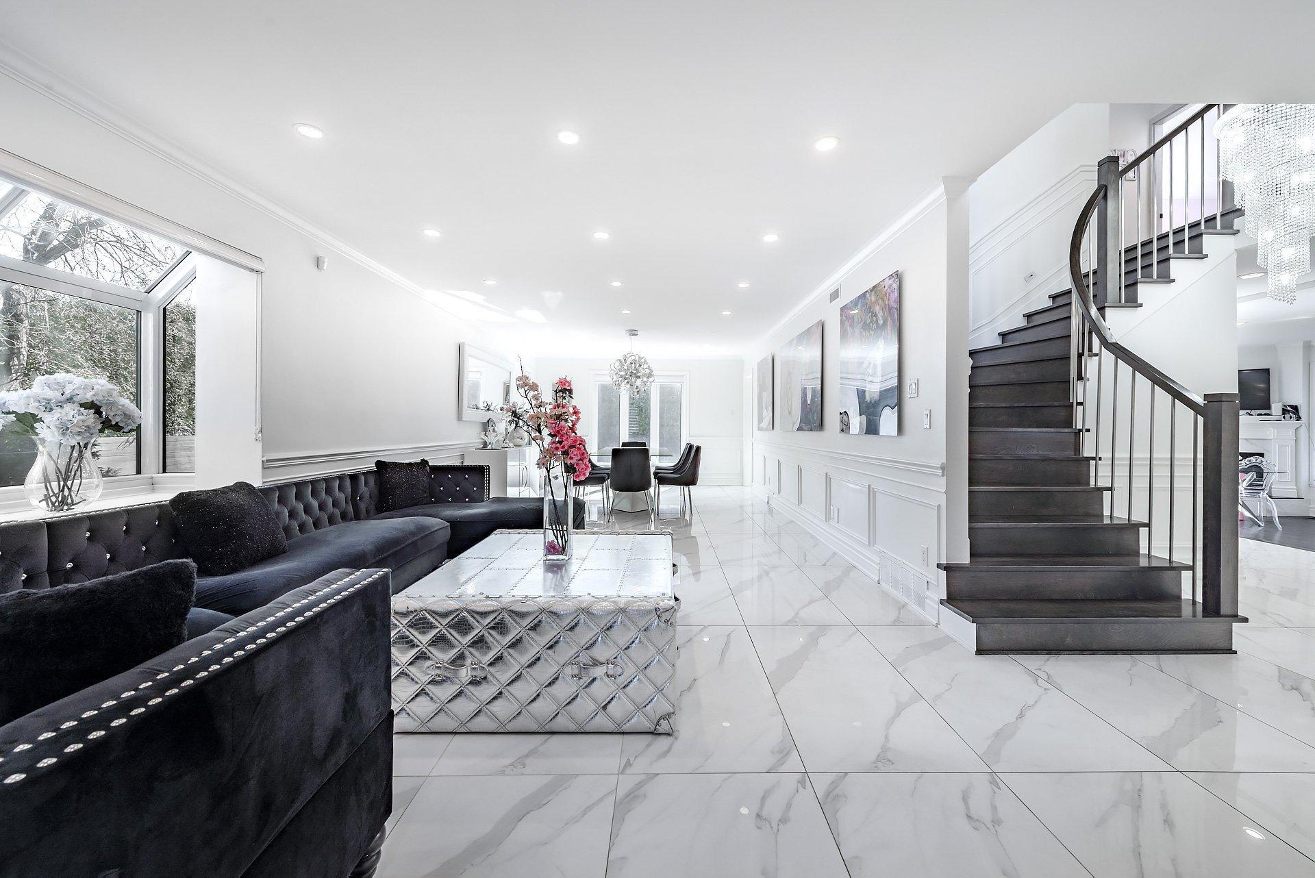 









5886


Av. Beethoven

,
Côte-Saint-Luc,




QC
H4W3C8

