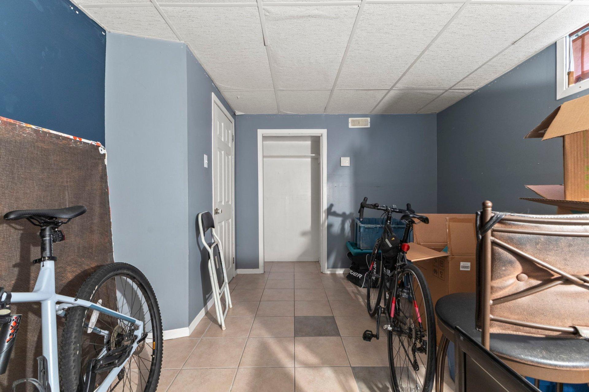









37


Rue d'Alençon

,
Gatineau (Gatineau),




QC
J8T4N7


