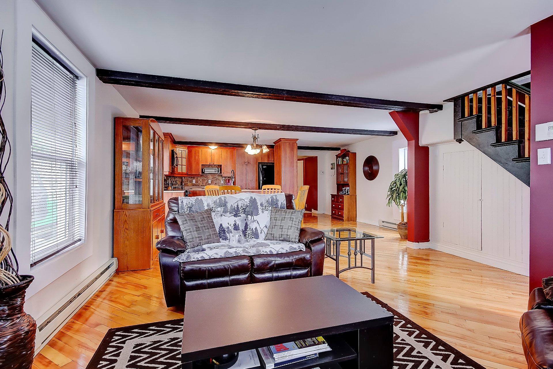 









62


Rue De Salaberry

,
Saint-Jean-sur-Richelieu,




QC
J3B6P9

