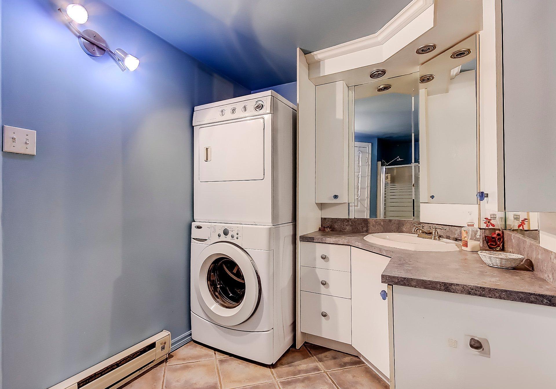 









62


Rue De Salaberry

,
Saint-Jean-sur-Richelieu,




QC
J3B6P9

