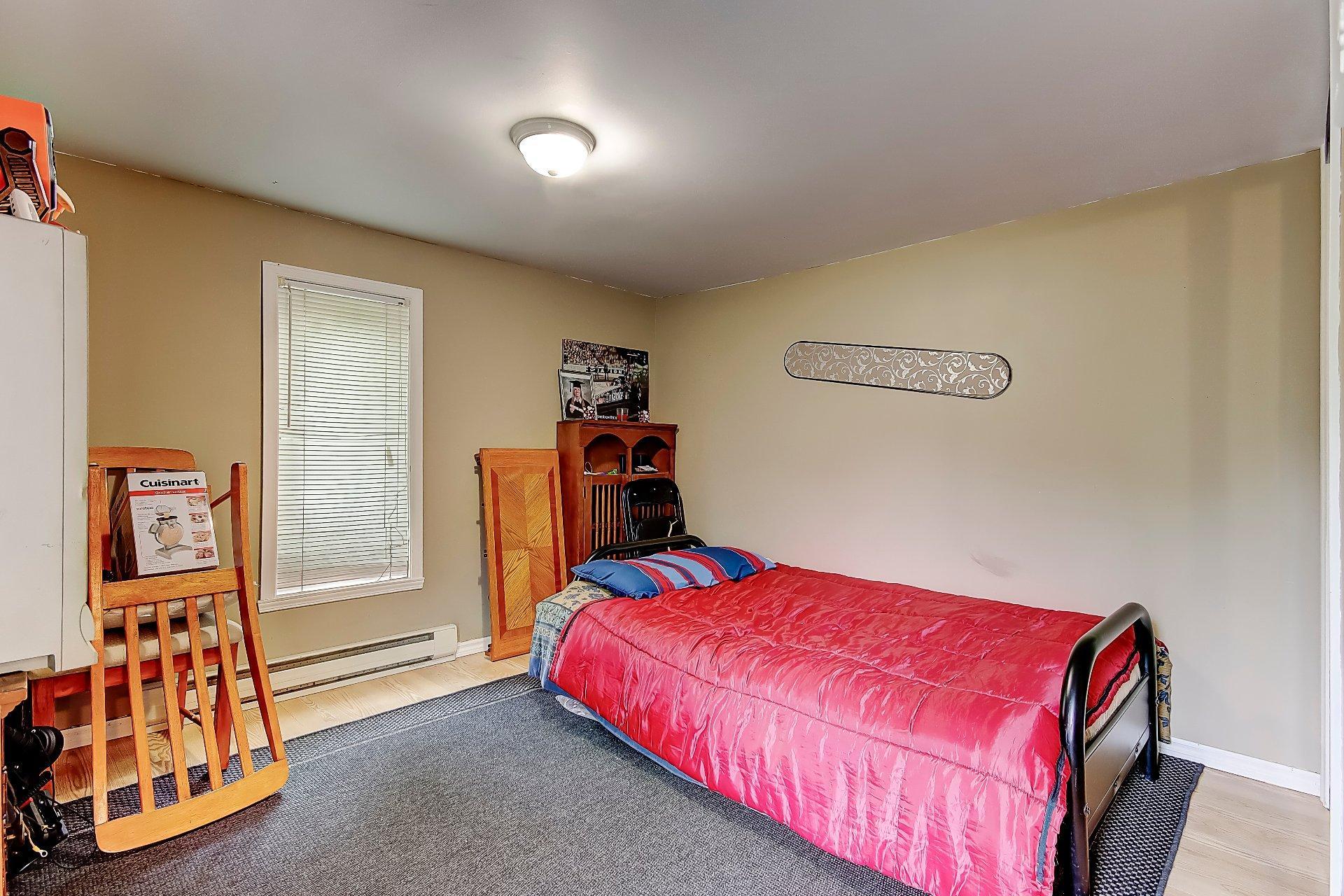 









62


Rue De Salaberry

,
Saint-Jean-sur-Richelieu,




QC
J3B6P9


