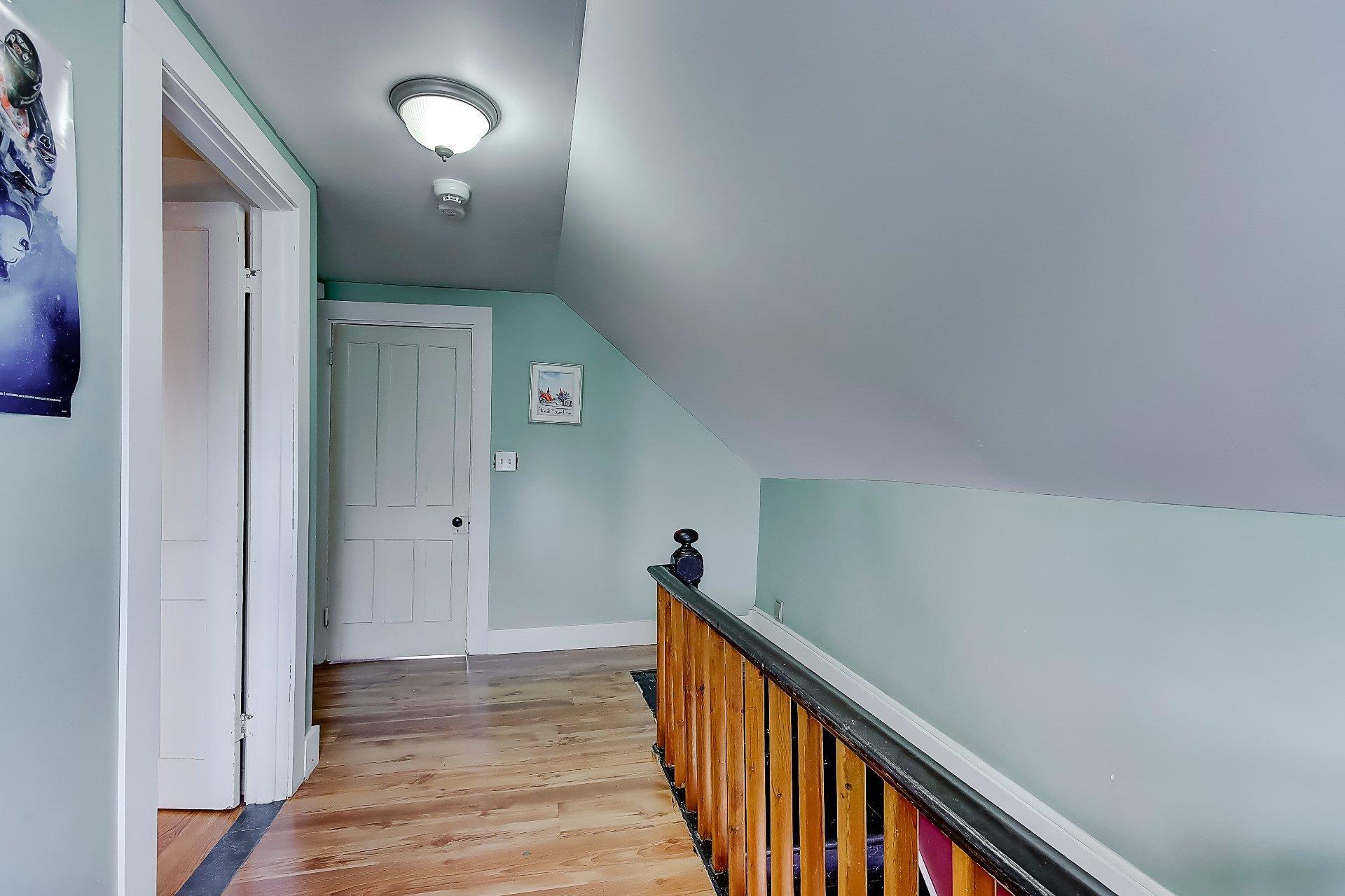 









62


Rue De Salaberry

,
Saint-Jean-sur-Richelieu,




QC
J3B6P9

