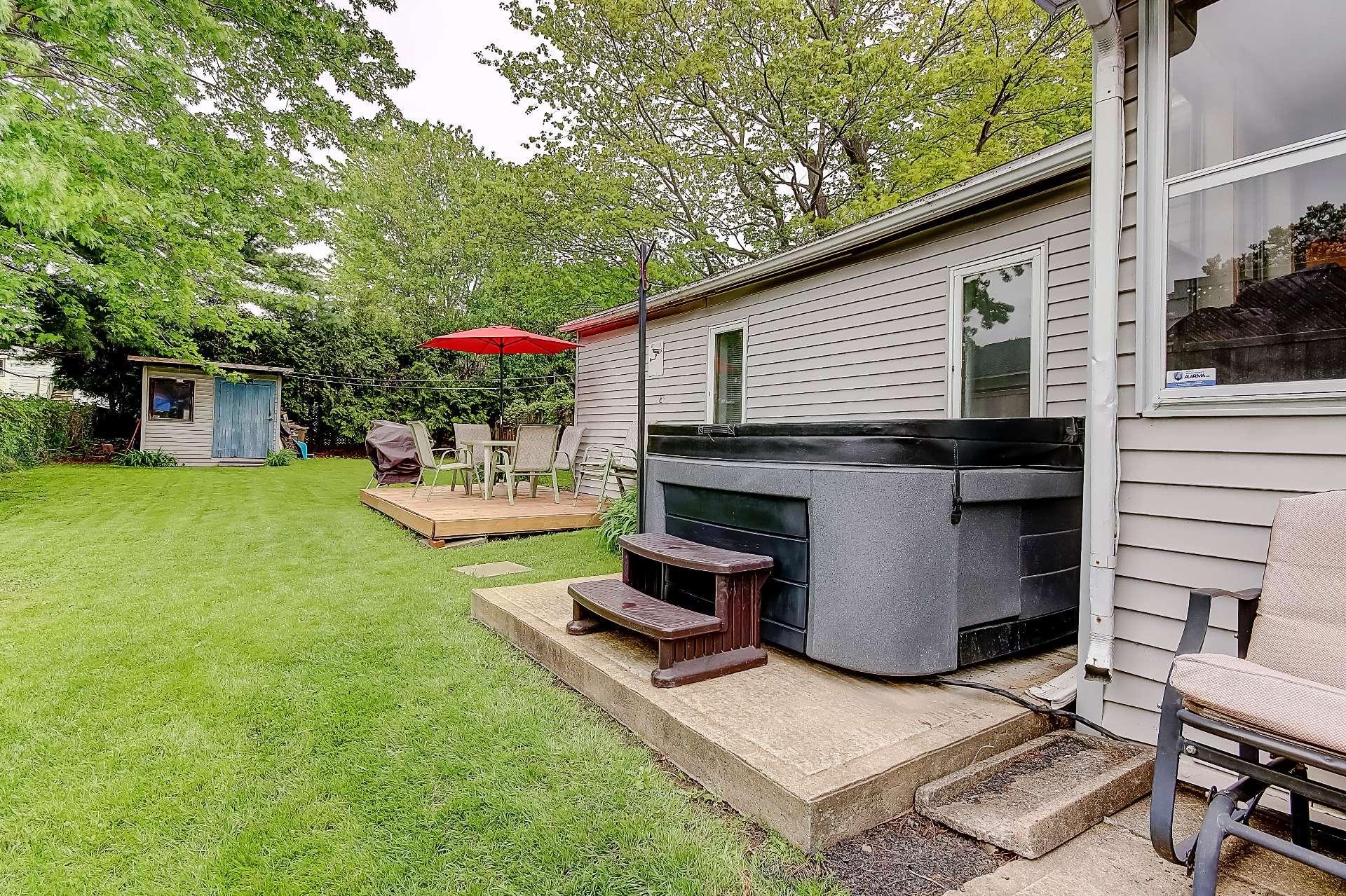 









62


Rue De Salaberry

,
Saint-Jean-sur-Richelieu,




QC
J3B6P9

