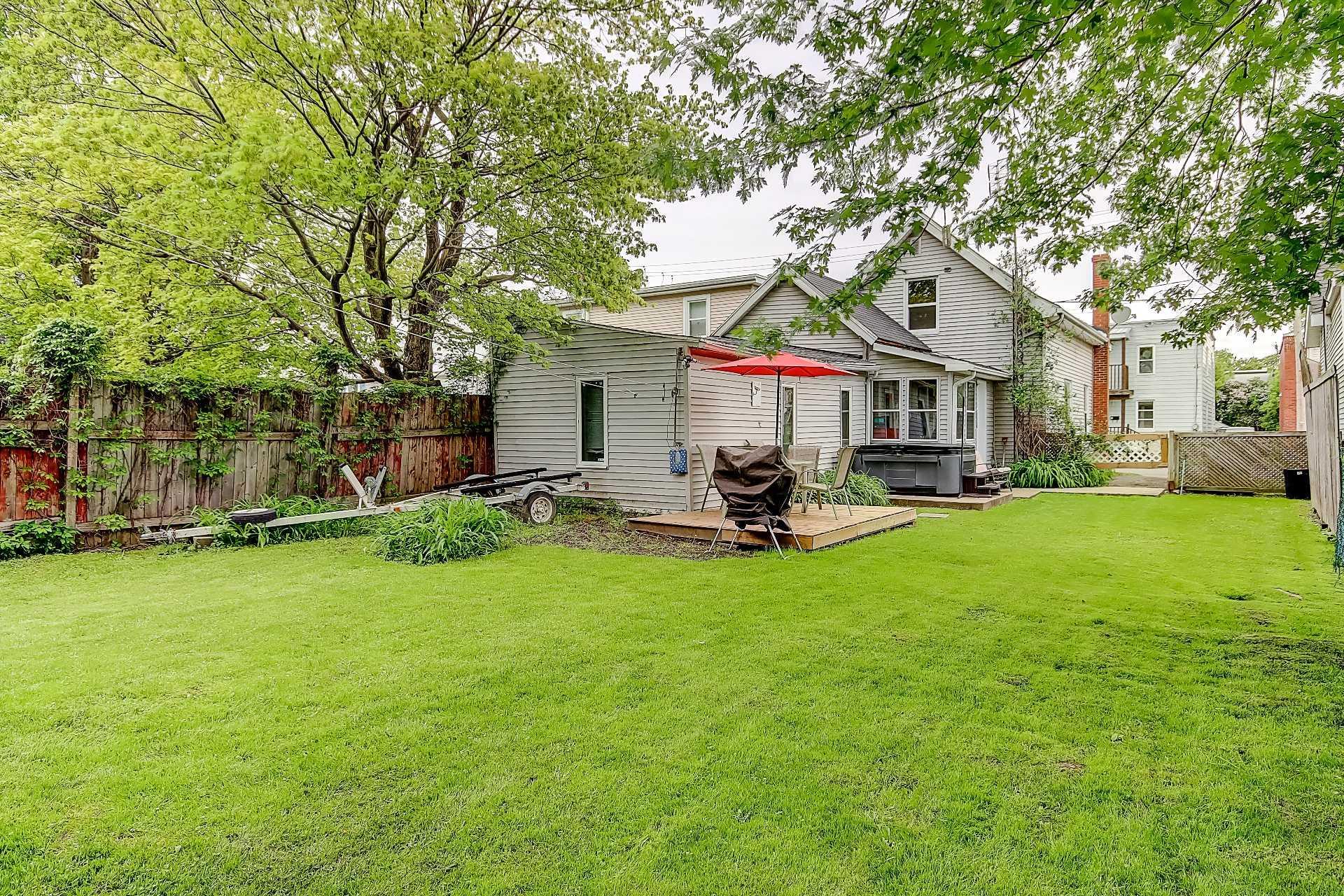 









62


Rue De Salaberry

,
Saint-Jean-sur-Richelieu,




QC
J3B6P9


