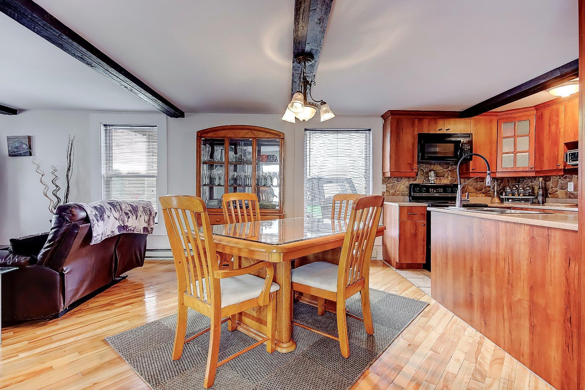 









62


Rue De Salaberry

,
Saint-Jean-sur-Richelieu,




QC
J3B6P9

