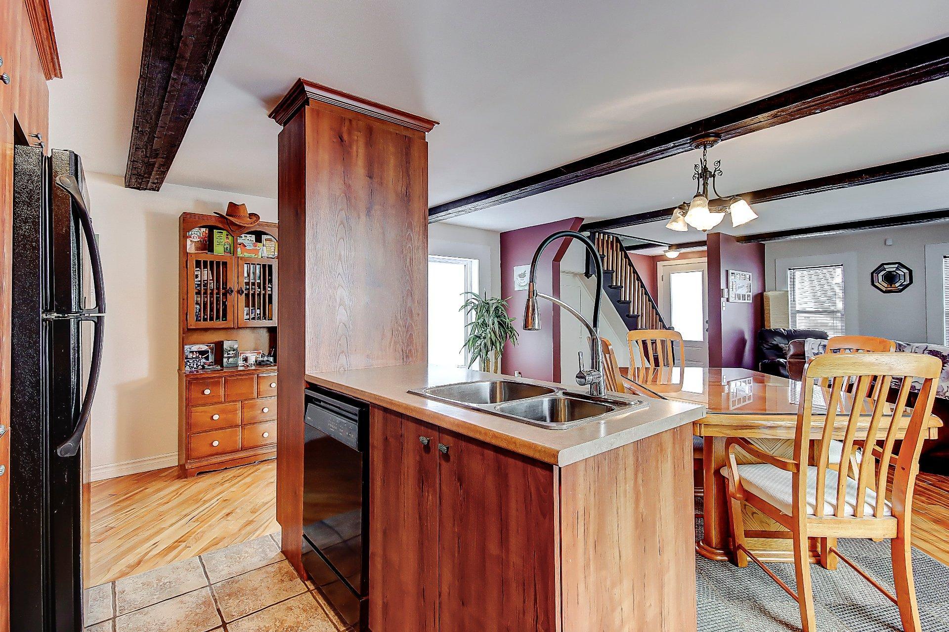 









62


Rue De Salaberry

,
Saint-Jean-sur-Richelieu,




QC
J3B6P9


