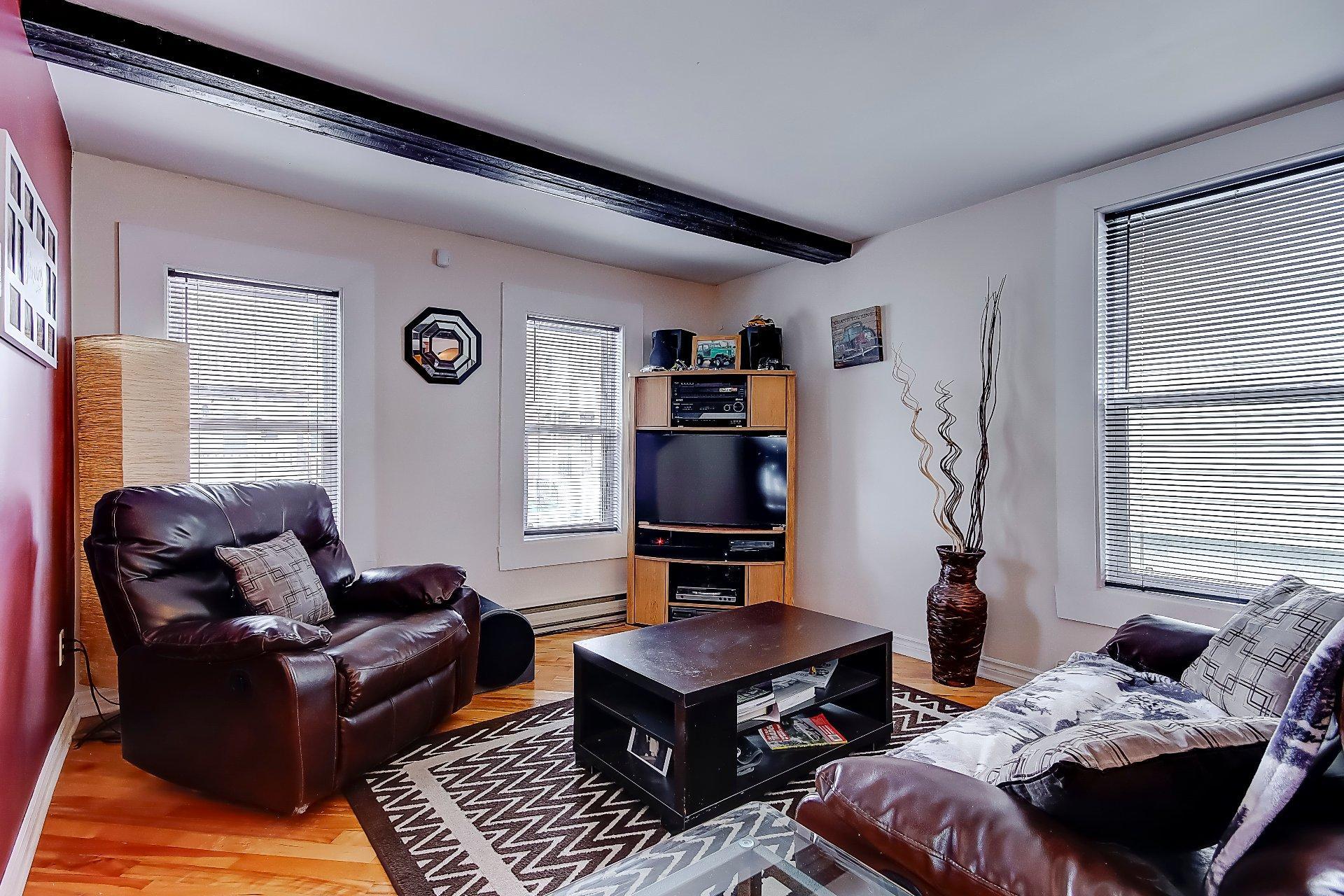 









62


Rue De Salaberry

,
Saint-Jean-sur-Richelieu,




QC
J3B6P9


