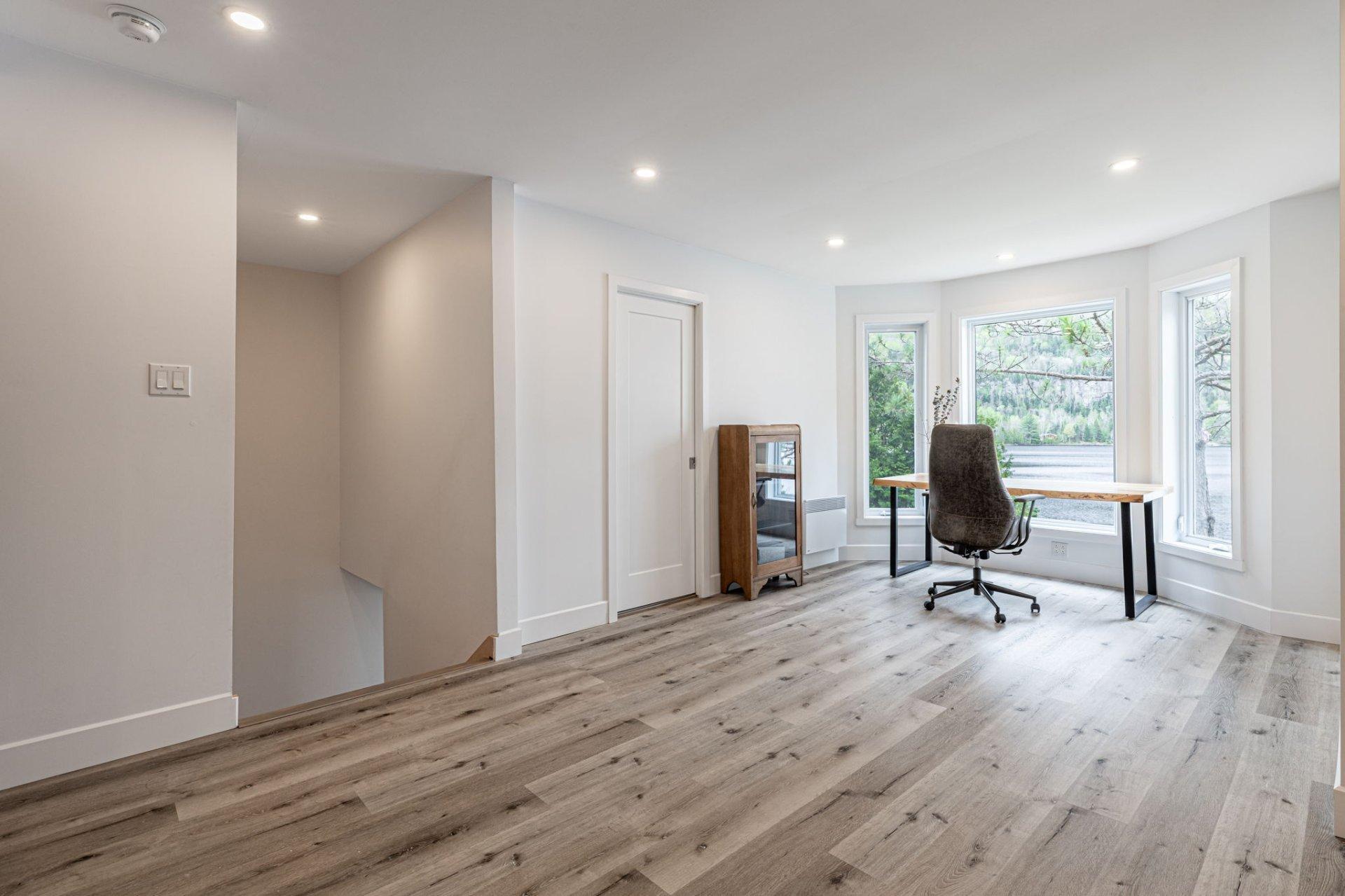 









2020


Ch. du Lac-Ste-Rose N.

,
Mandeville,




QC
J0K1L0


