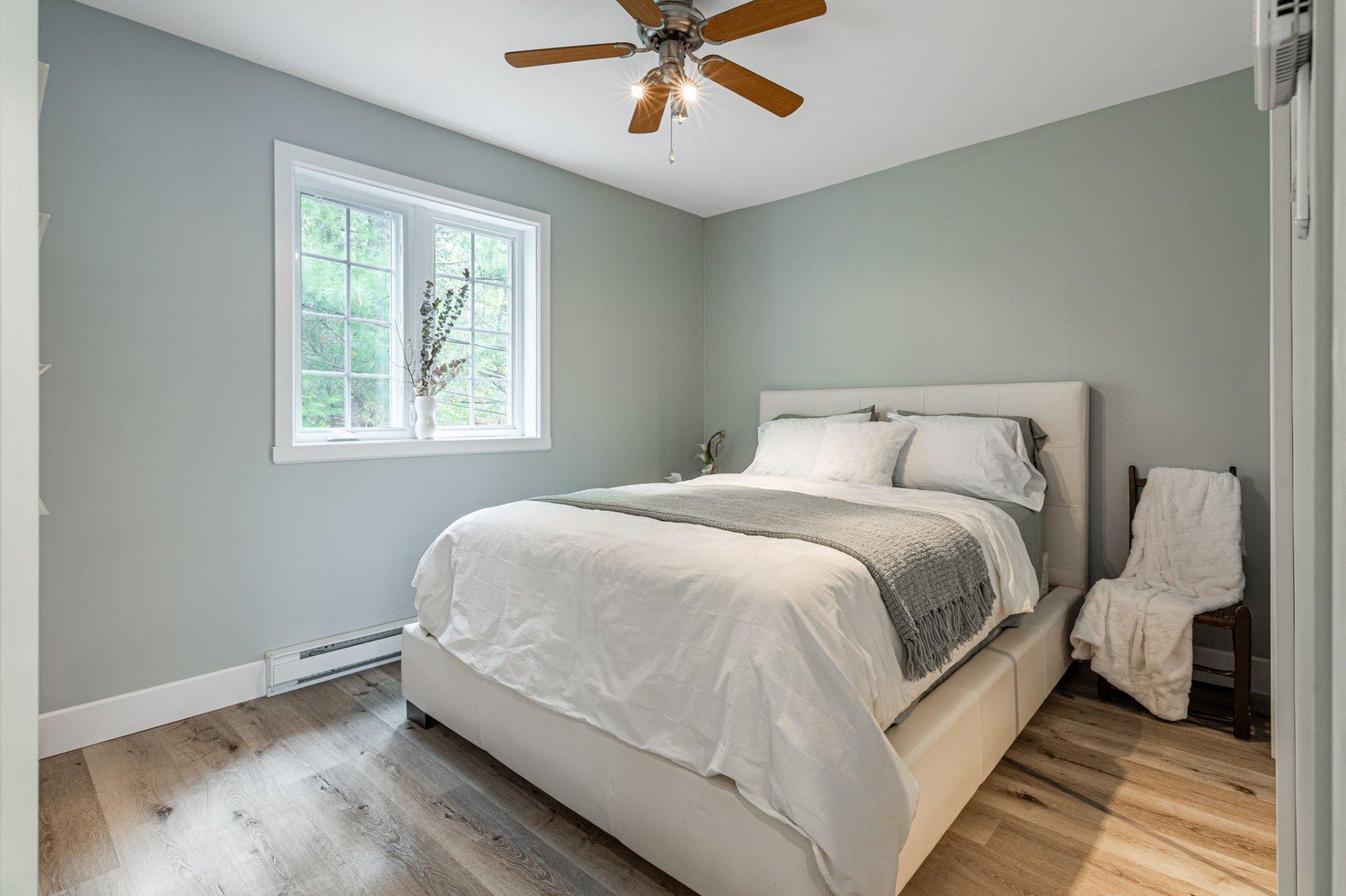 









2020


Ch. du Lac-Ste-Rose N.

,
Mandeville,




QC
J0K1L0

