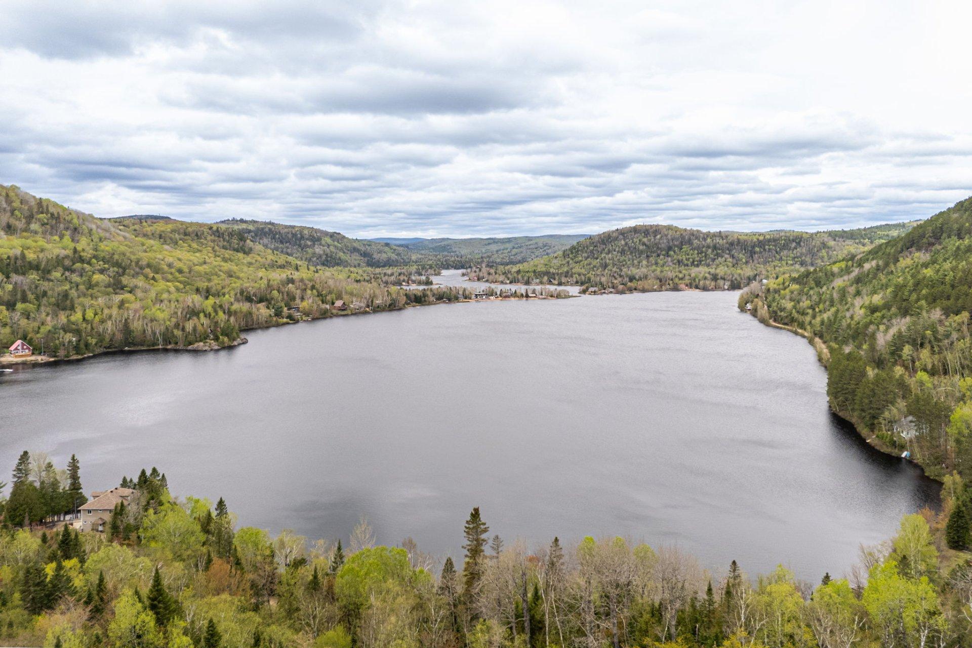 









2020


Ch. du Lac-Ste-Rose N.

,
Mandeville,




QC
J0K1L0

