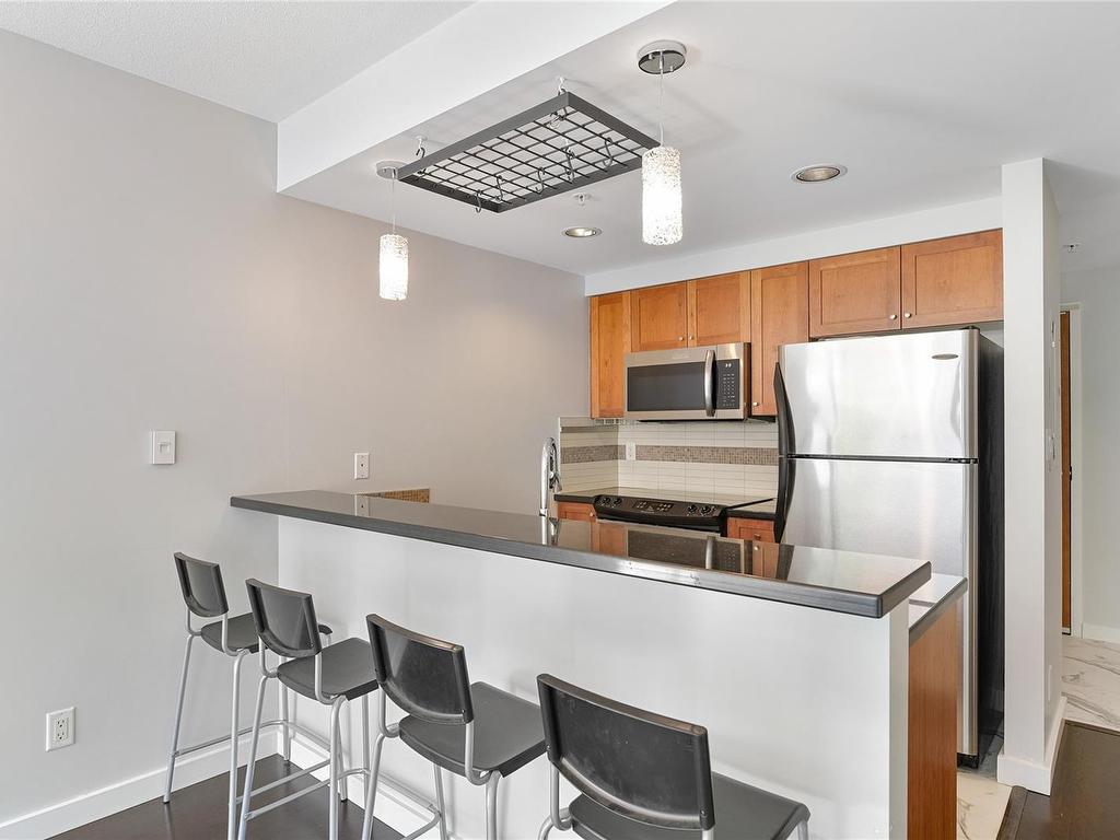 









732


Cormorant

St, 301,
Victoria,




BC
V8W 4A5

