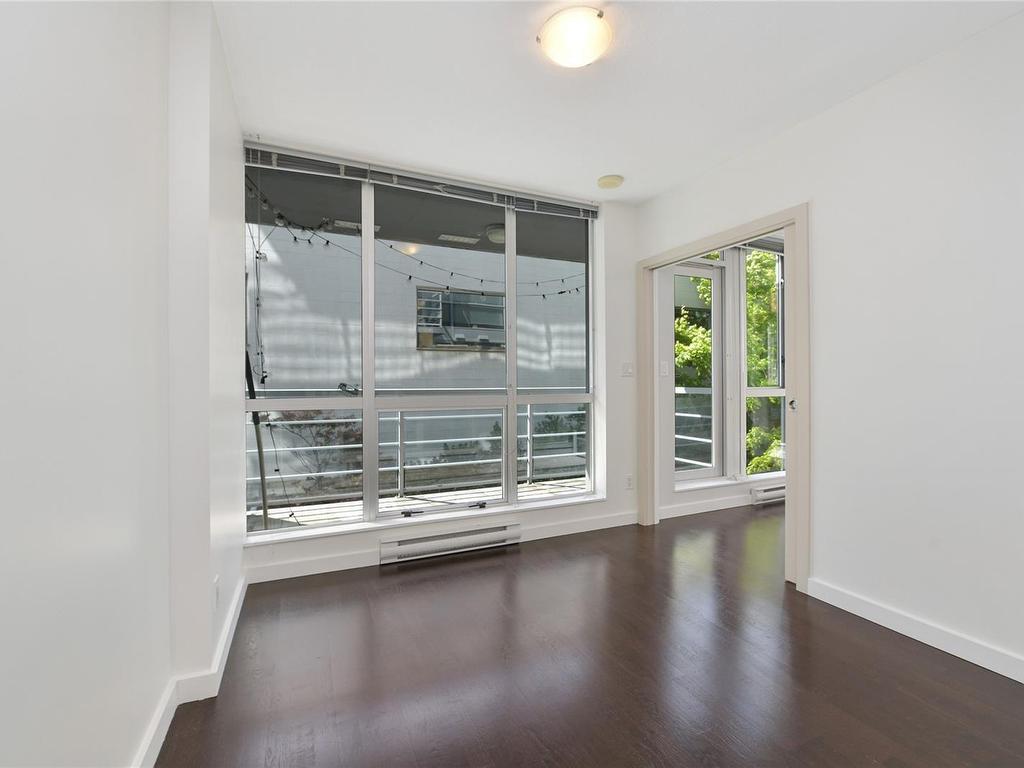 









732


Cormorant

St, 301,
Victoria,




BC
V8W 4A5

