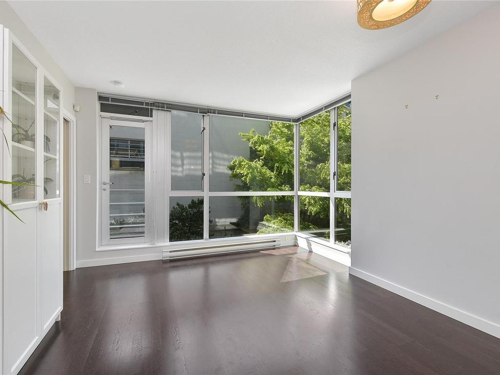 









732


Cormorant

St, 301,
Victoria,




BC
V8W 4A5


