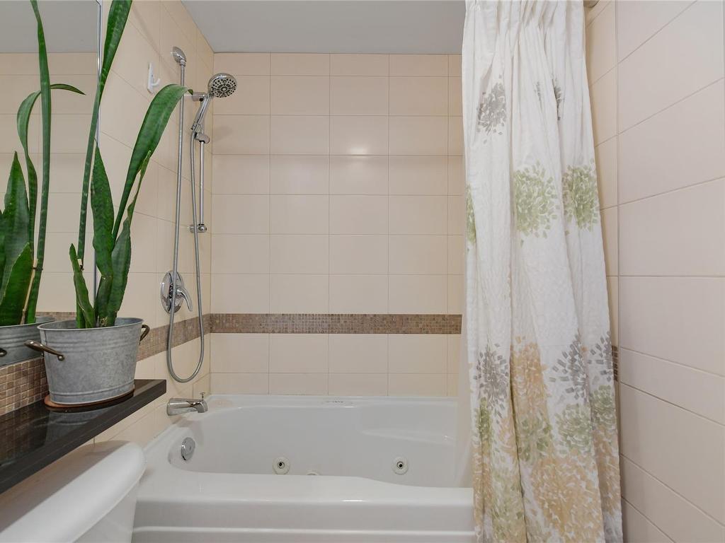 









732


Cormorant

St, 301,
Victoria,




BC
V8W 4A5

