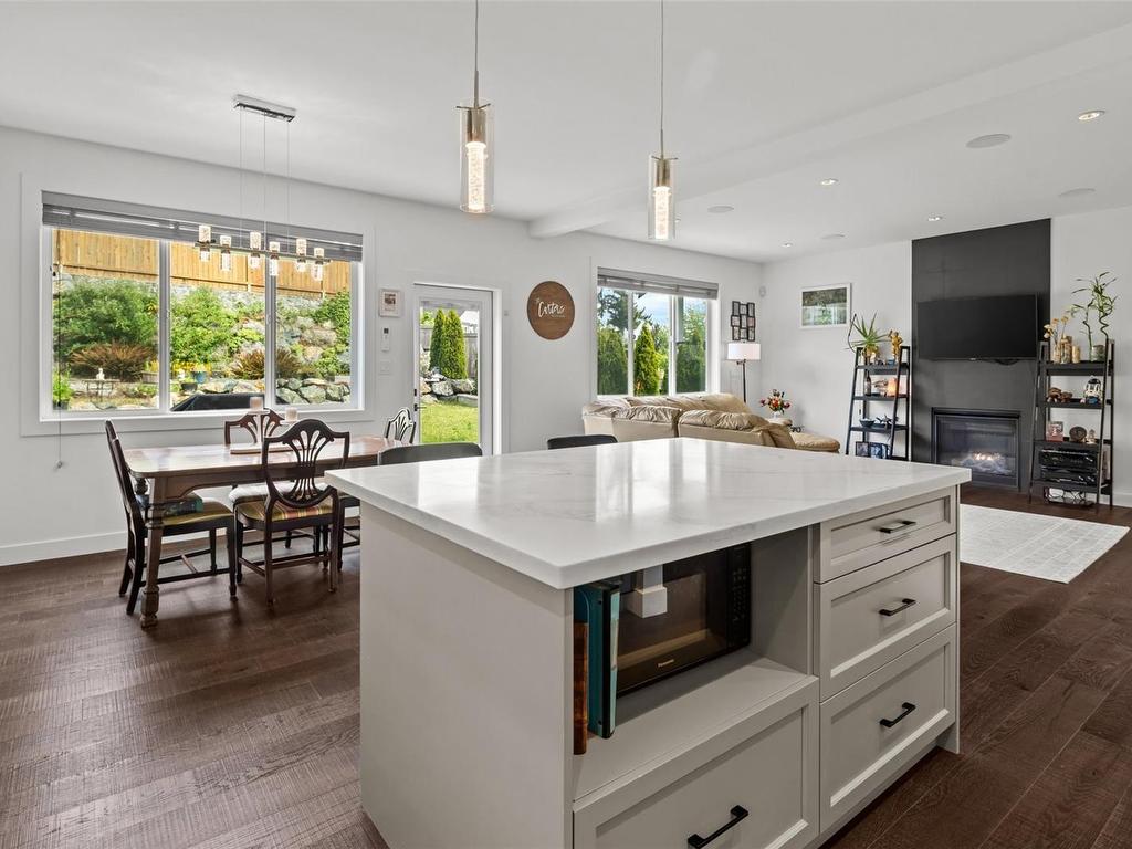 









6908


Blanchard

Rd,
Sooke,




BC
V9Z 1P2

