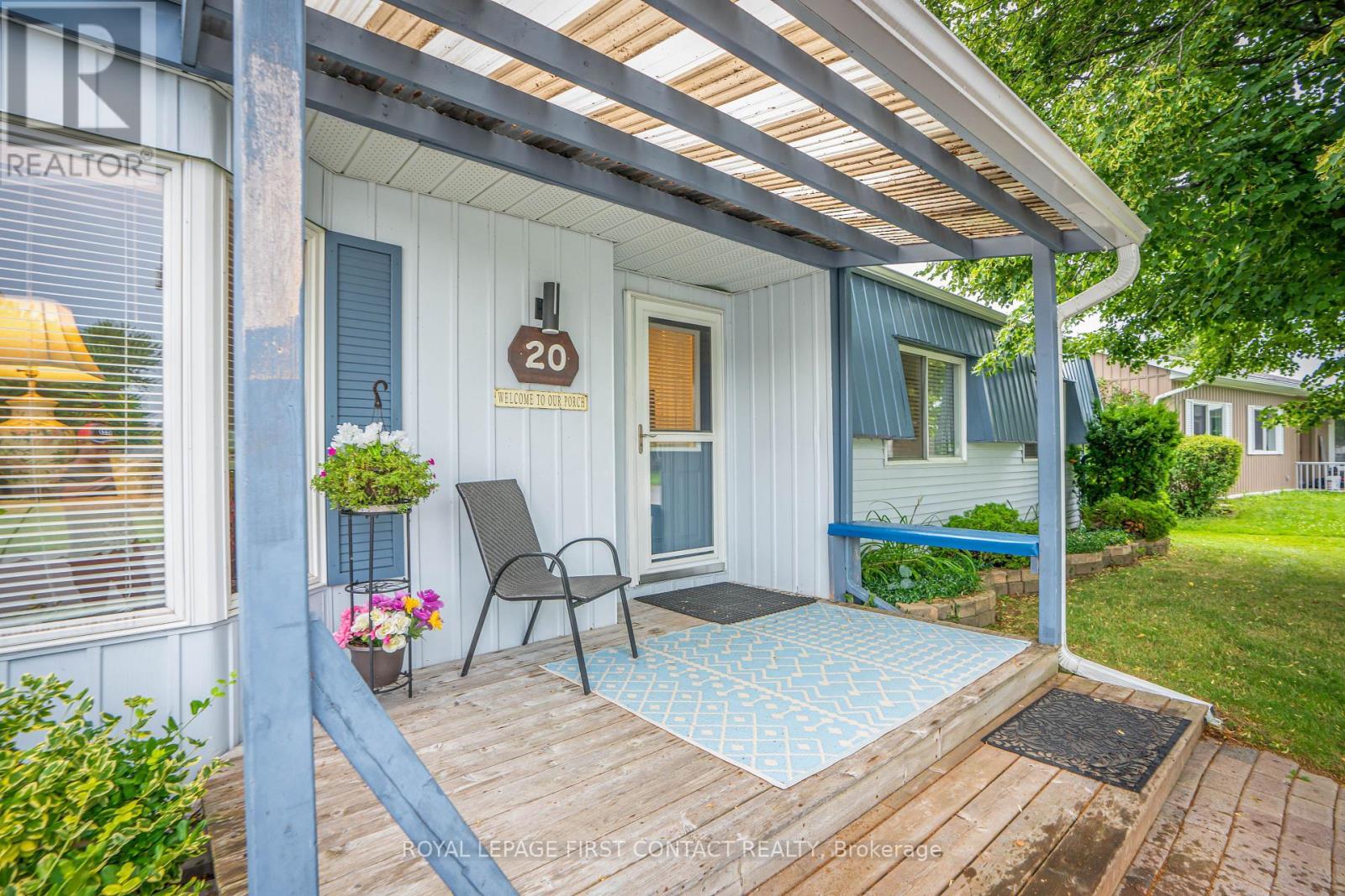 












20 COMFORTS COVE

,
Innisfil,




Ontario
L9S1S3

