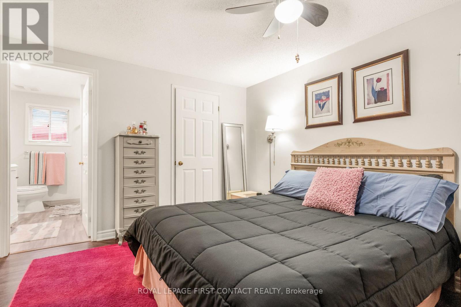 












20 COMFORTS COVE

,
Innisfil,




Ontario
L9S1S3

