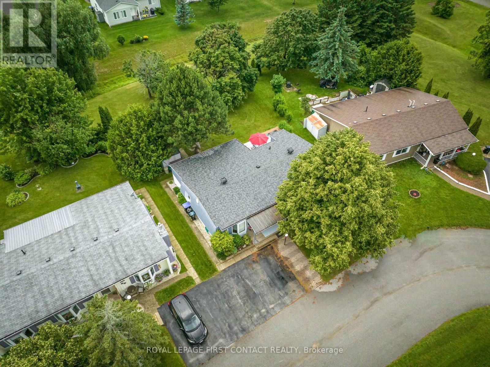 












20 COMFORTS COVE

,
Innisfil,




Ontario
L9S1S3

