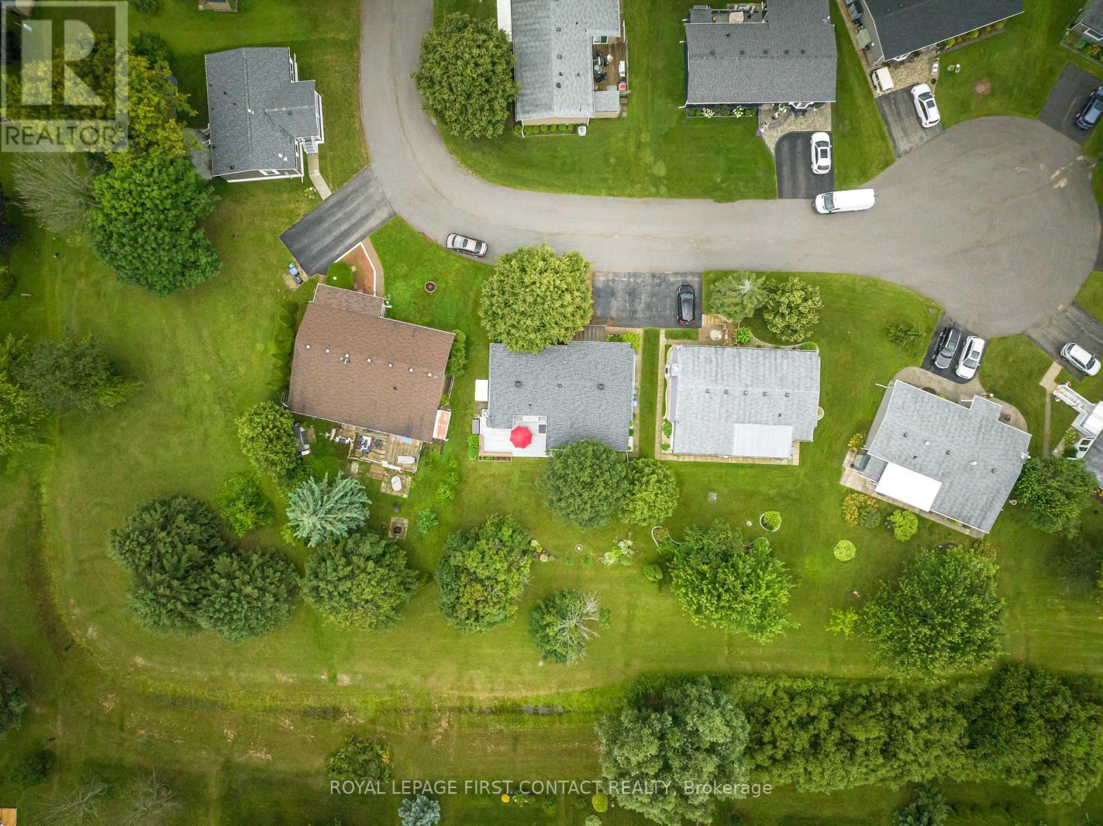 












20 COMFORTS COVE

,
Innisfil,




Ontario
L9S1S3

