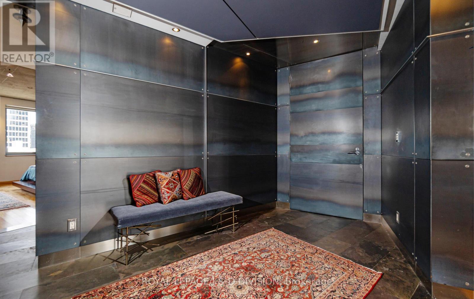 












PH2601 - 71 SIMCOE STREET

,
Toronto,




Ontario
M5J2S9

